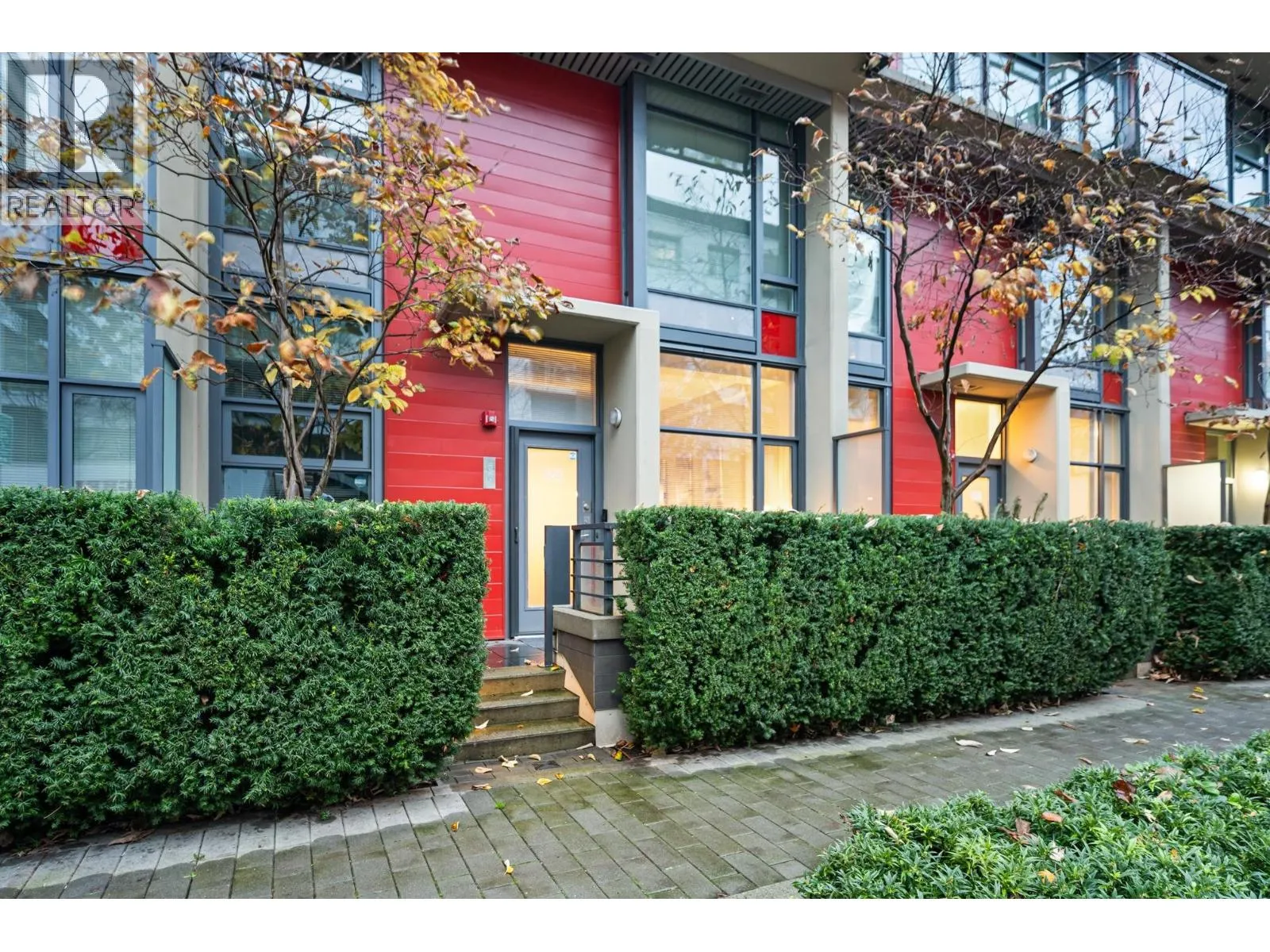 Row / Townhouse for rent: 66 W 1st Avenue, Vancouver, British Columbia V5Y 0K4