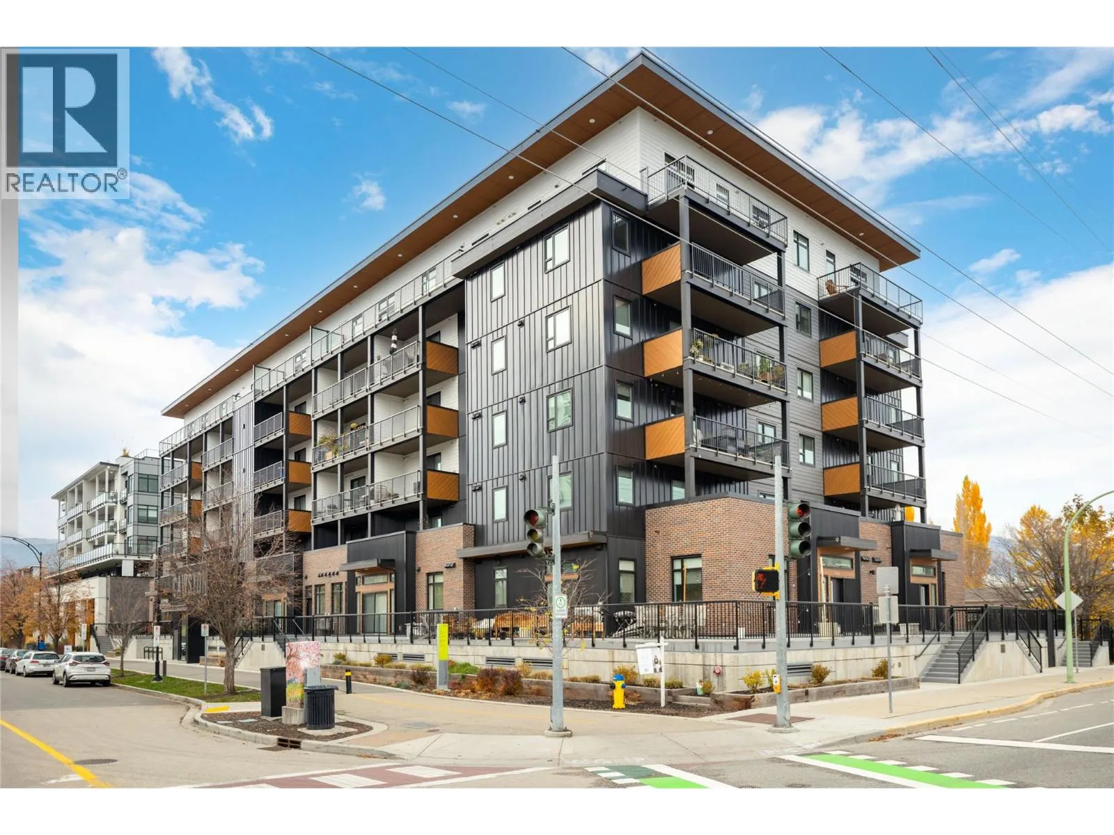 Apartment for rent: 660 Cawston Avenue Unit# 105, Kelowna, British Columbia V1Y 9M1