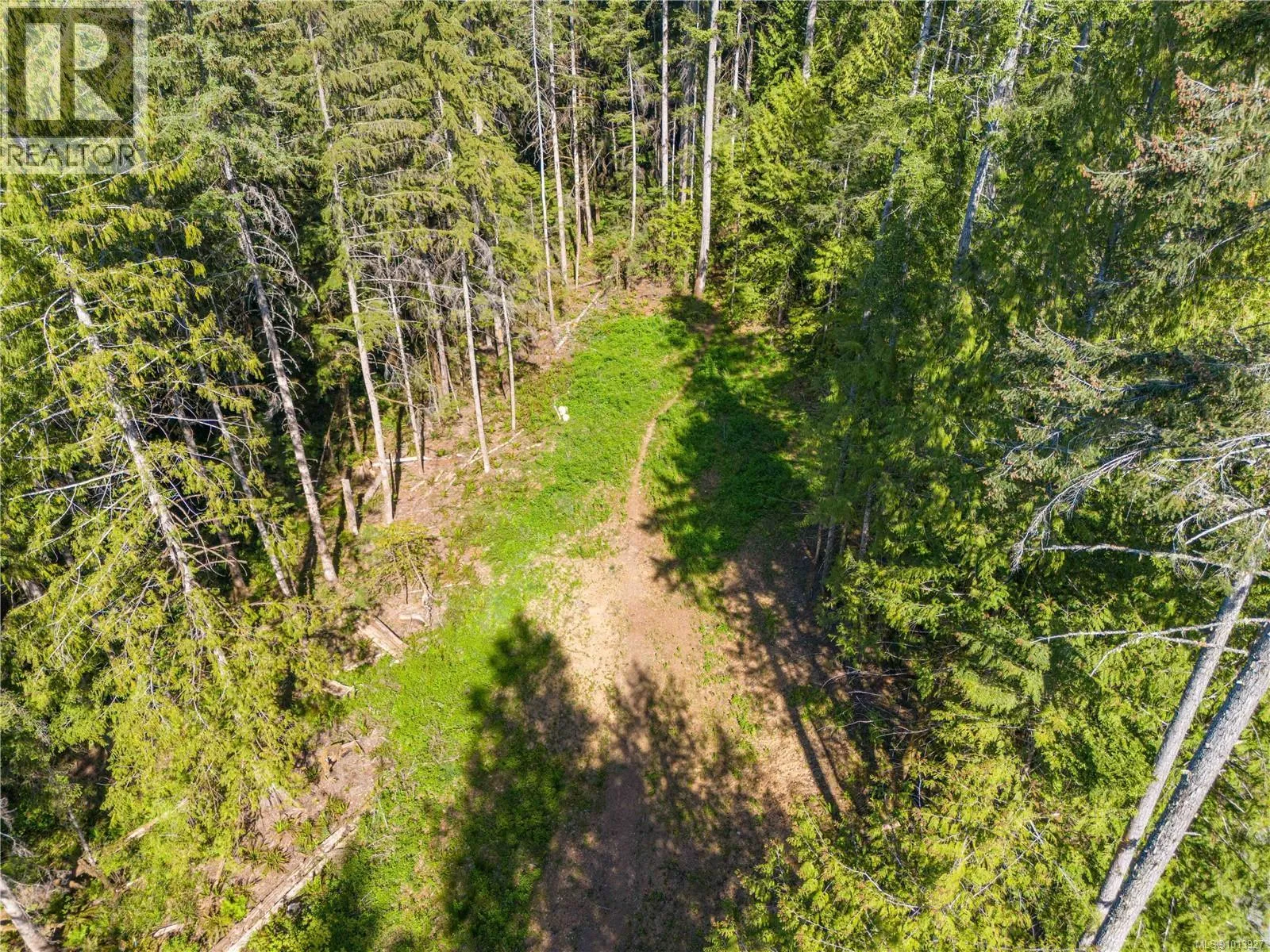 660 Fulmar Rd, Qualicum Beach, British Columbia V0R 2T0