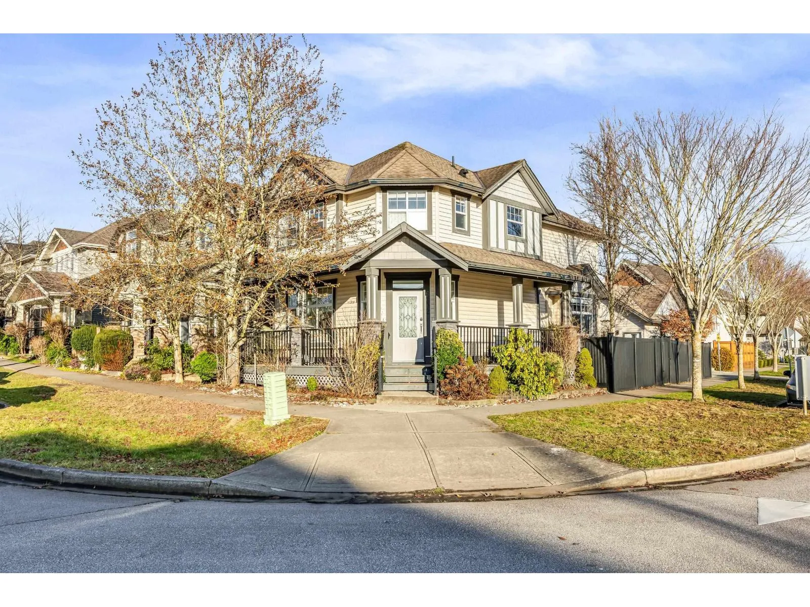 House for rent: 6602 193a Street, Surrey, British Columbia V4N 0C1