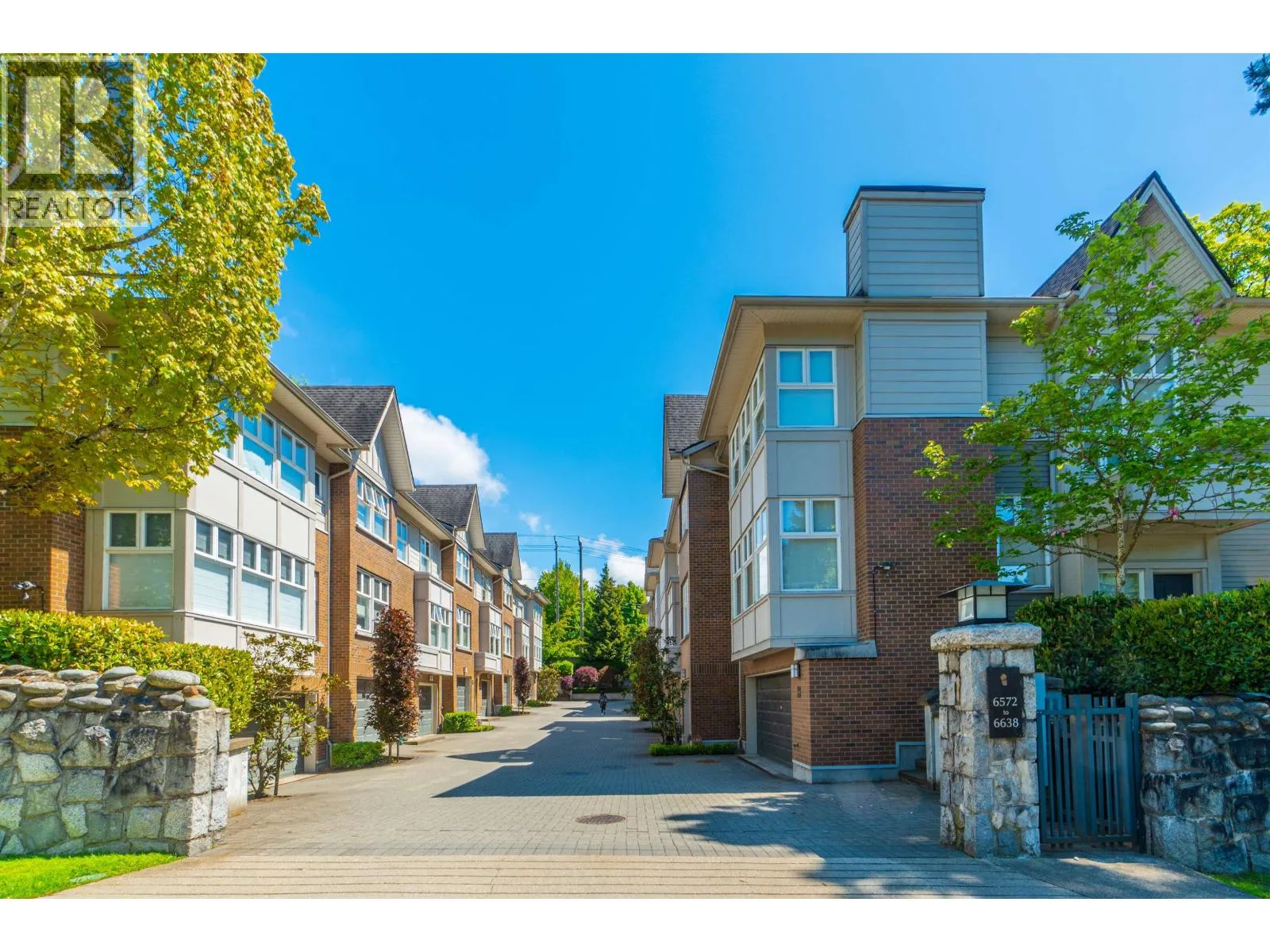 Row / Townhouse for rent: 6602 Arbutus Street, Vancouver, British Columbia V6P 5S5