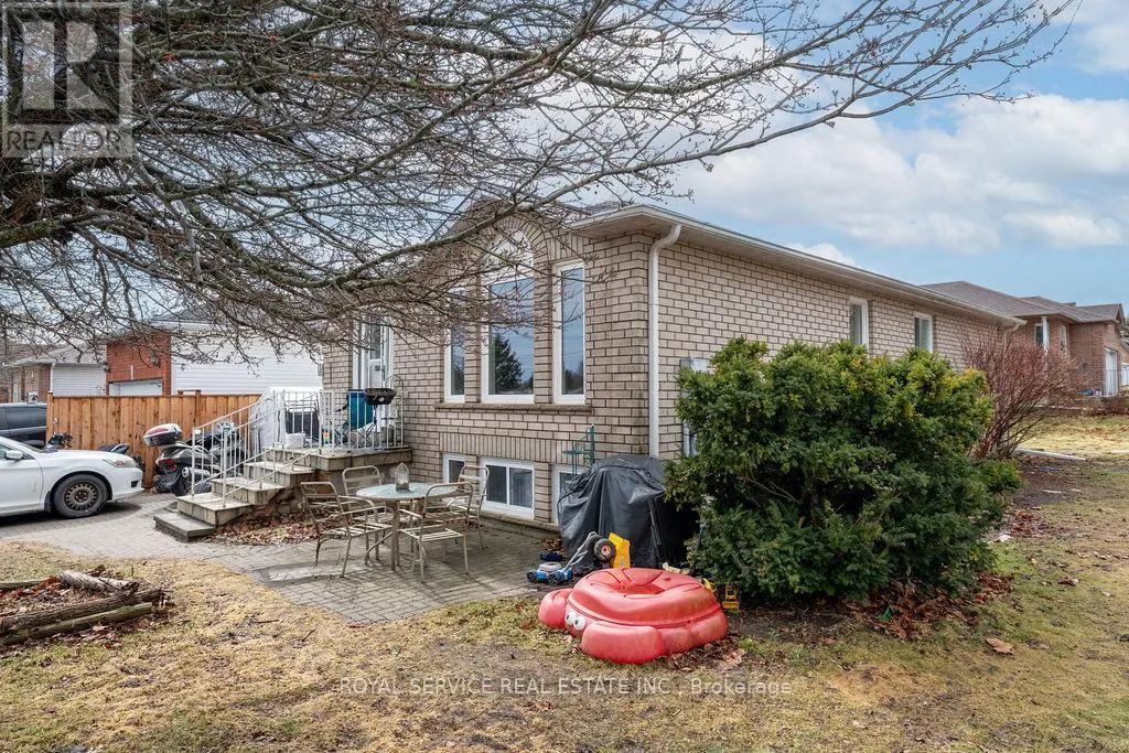 House for rent: 661 Ewing Street, Cobourg, Ontario K9A 5N7