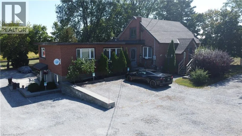 House for rent: 662 #6 Highway, Caledonia, Ontario N3W 1M6