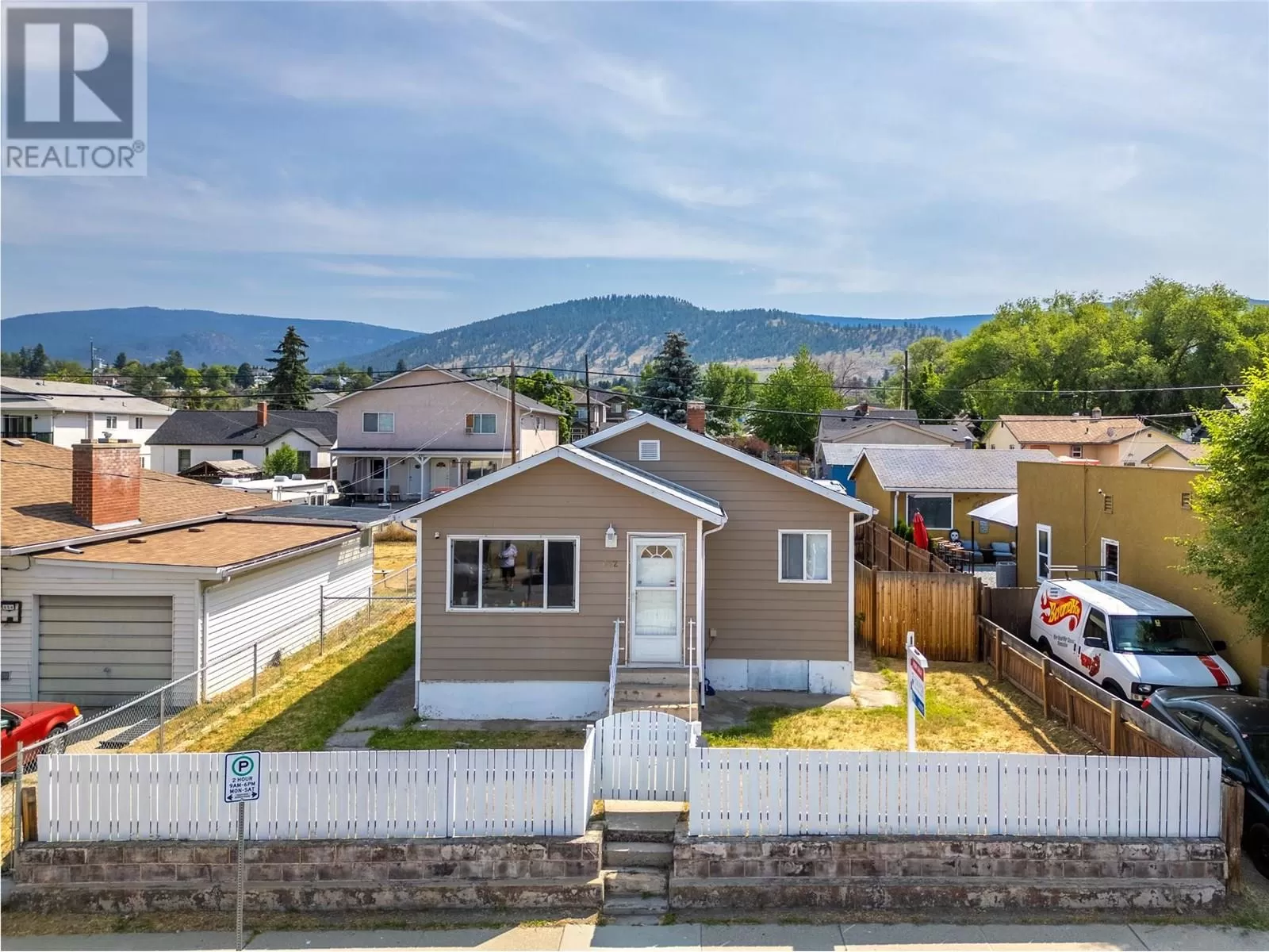 House for rent: 662 Ellis Street, Penticton, British Columbia V2A 4M6