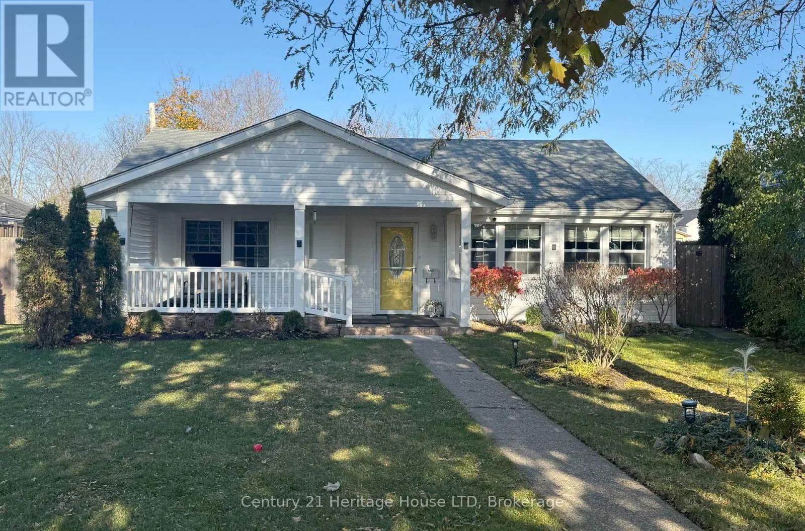 House for rent: 662 Lakeshore Road, Fort Erie, Ontario L2A 1B9