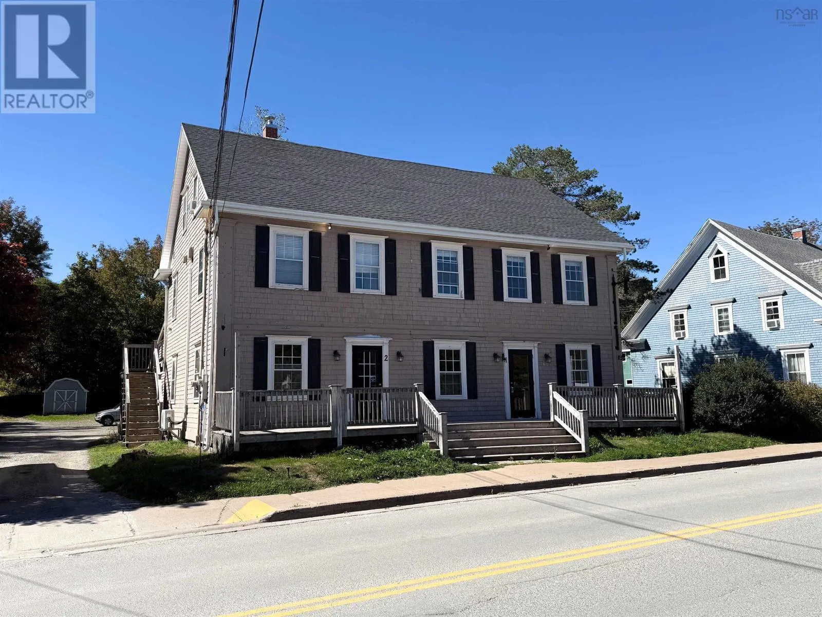 662 Main Street, Mahone Bay, Nova Scotia B0J 2E0