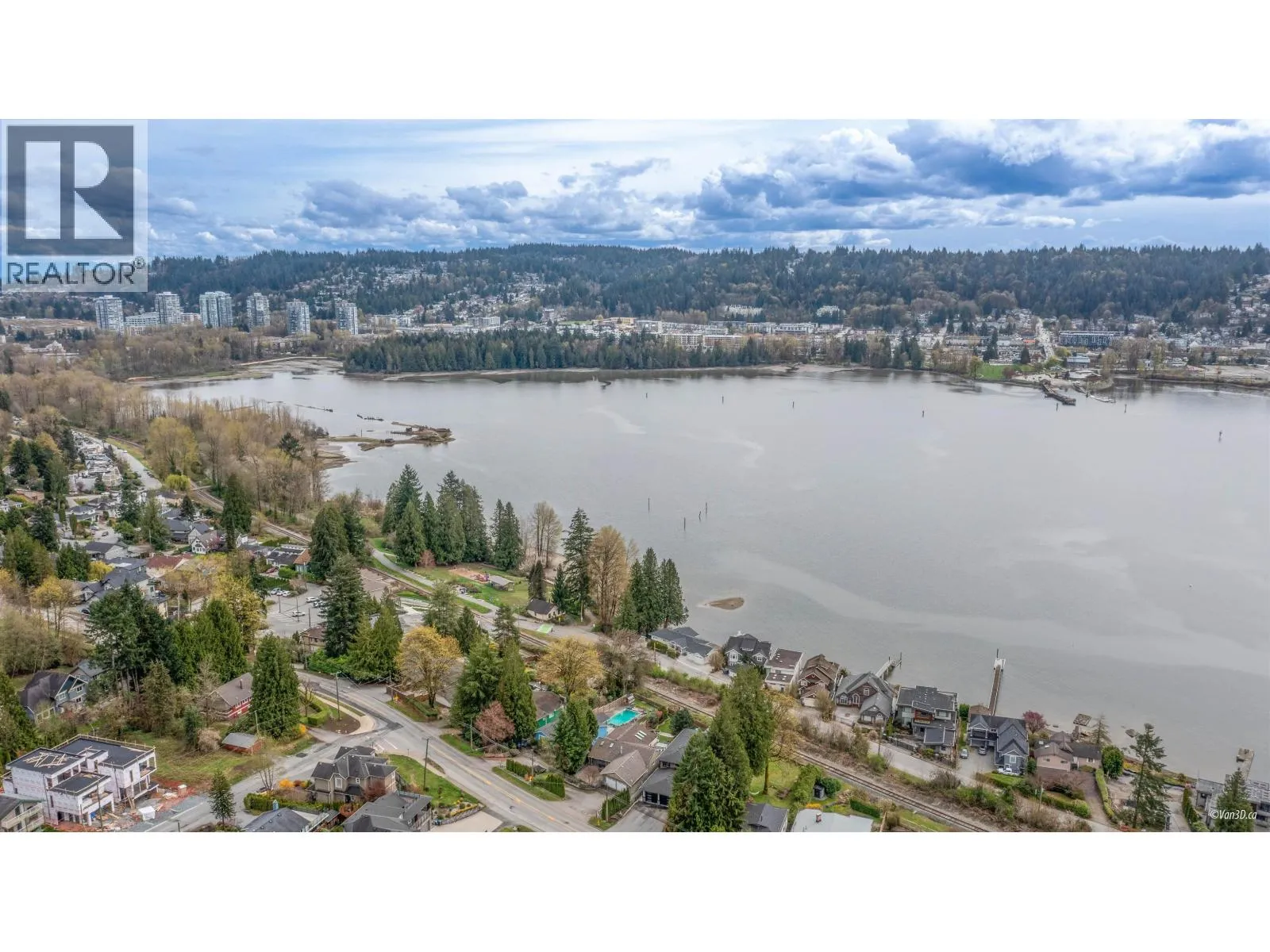 House for rent: 663 Foresthill Place, Port Moody, British Columbia V3H 3A2