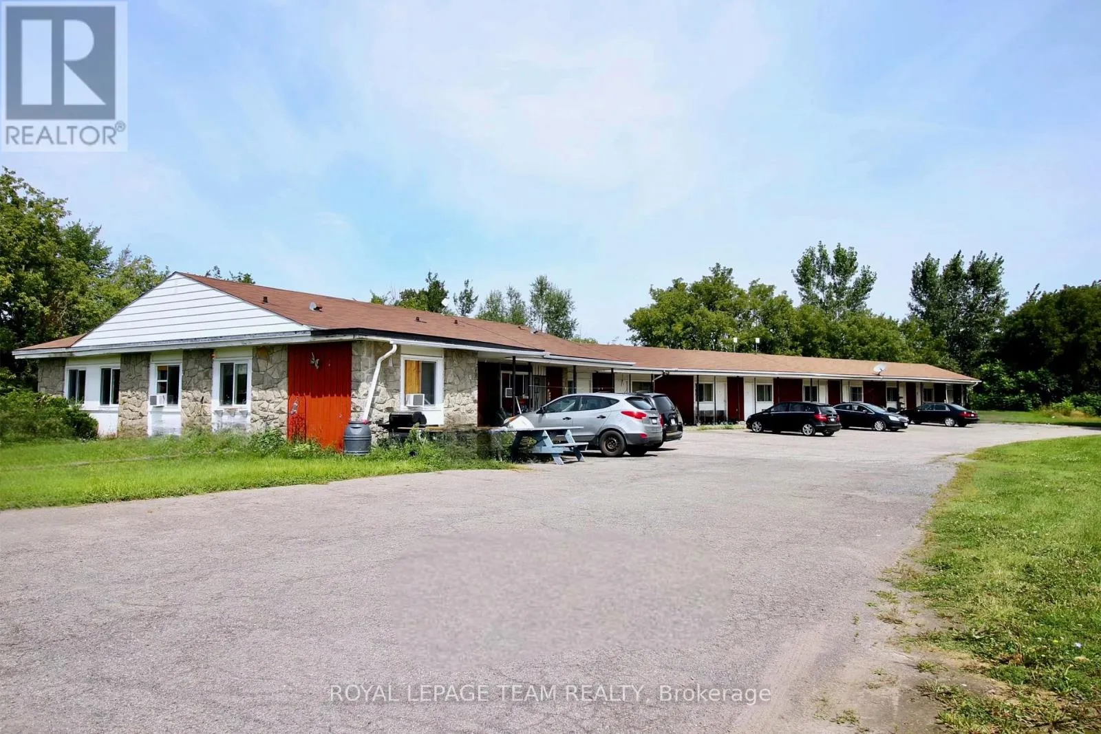 6637 Bank Street, Ottawa, Ontario K0A 2P0