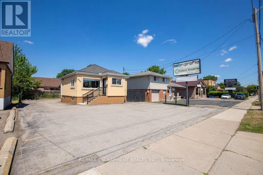 664 Upper James Street, Hamilton, Ontario L9C 2Z3