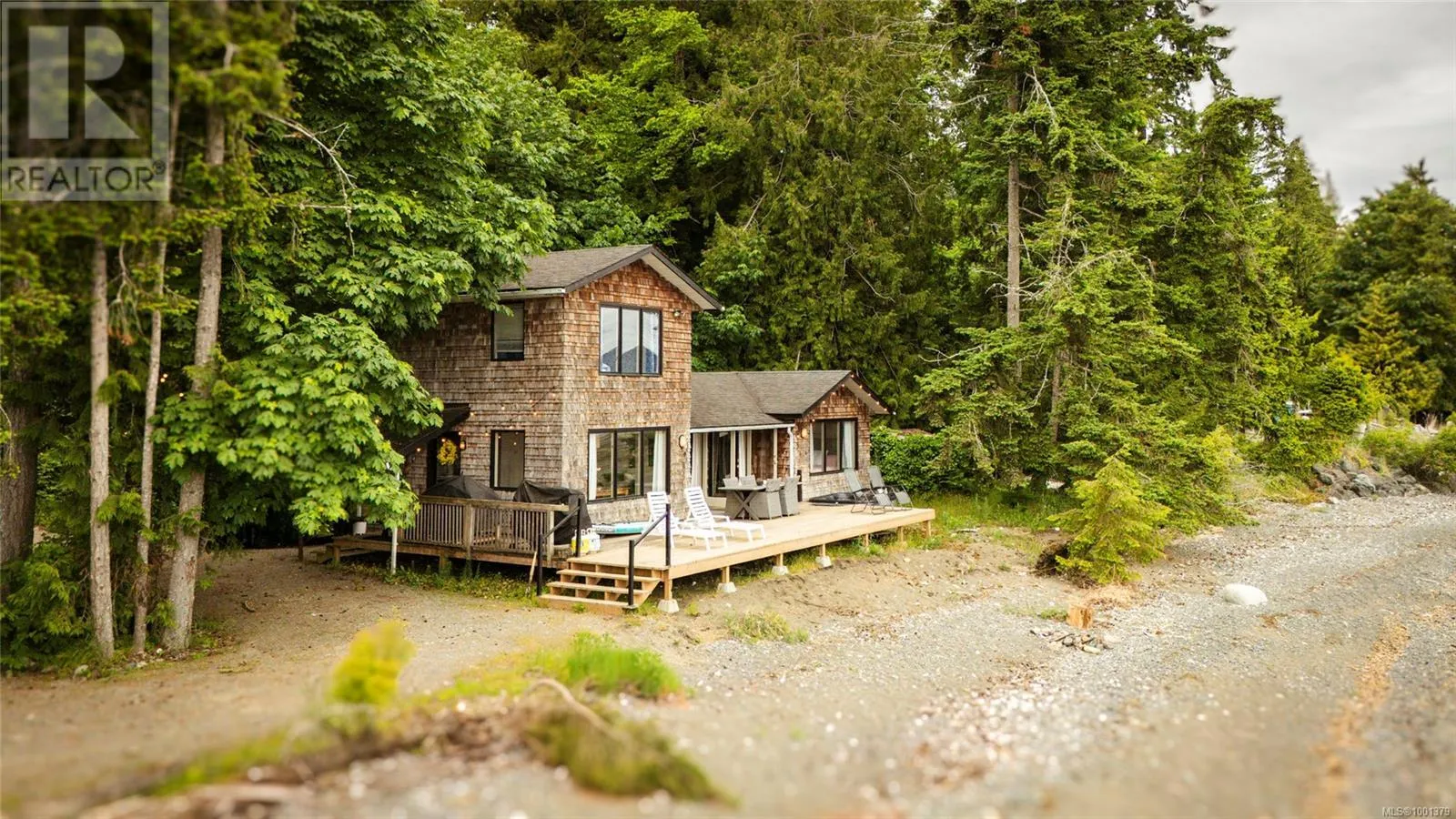 House for rent: 6641 Island Hwy W, Bowser, British Columbia V0R 1G0