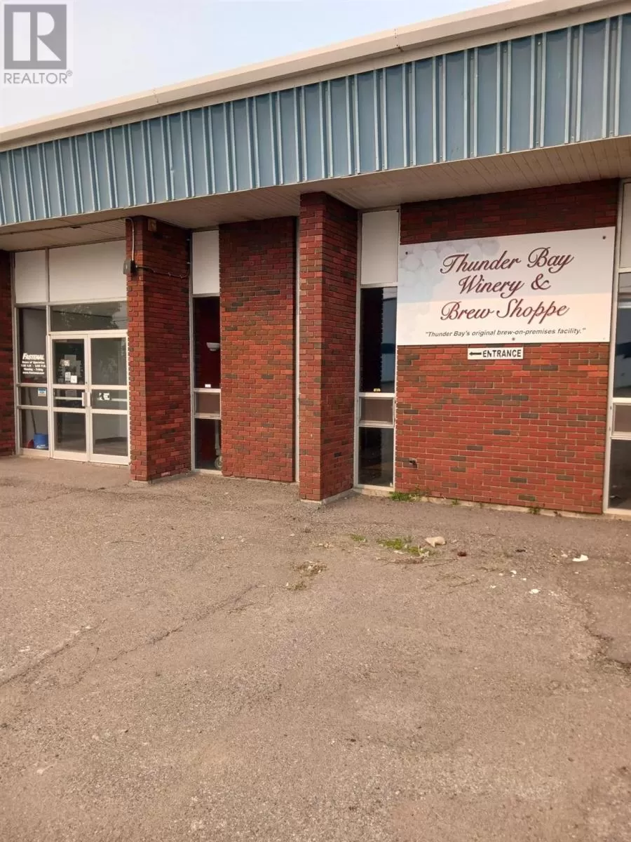 665-667 Beaverhall Pl, Thunder Bay, Ontario P7E 3N1