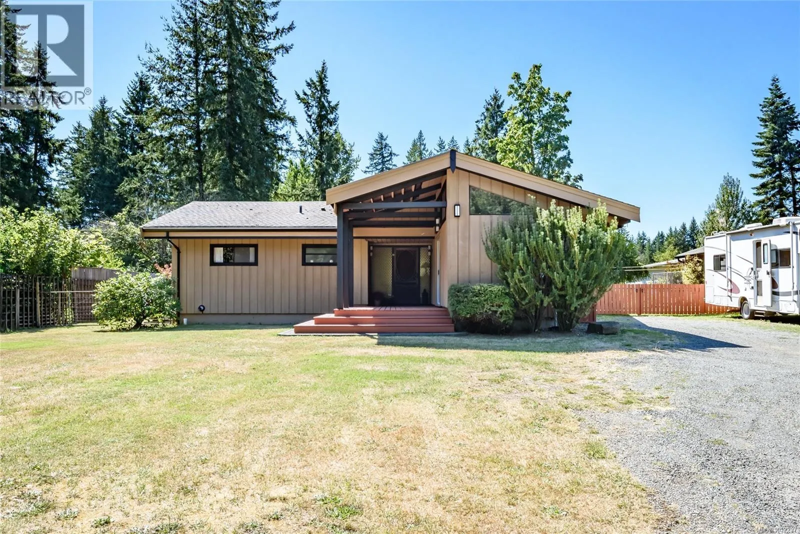 House for rent: 6661 Island Hwy N, Merville, British Columbia V0R 2M0