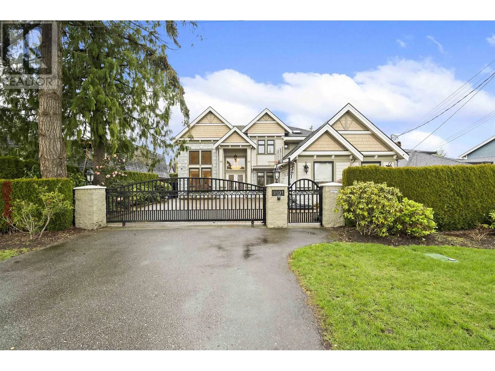 House for rent: 6691 Woodwards Road, Richmond, British Columbia V7E 1H2