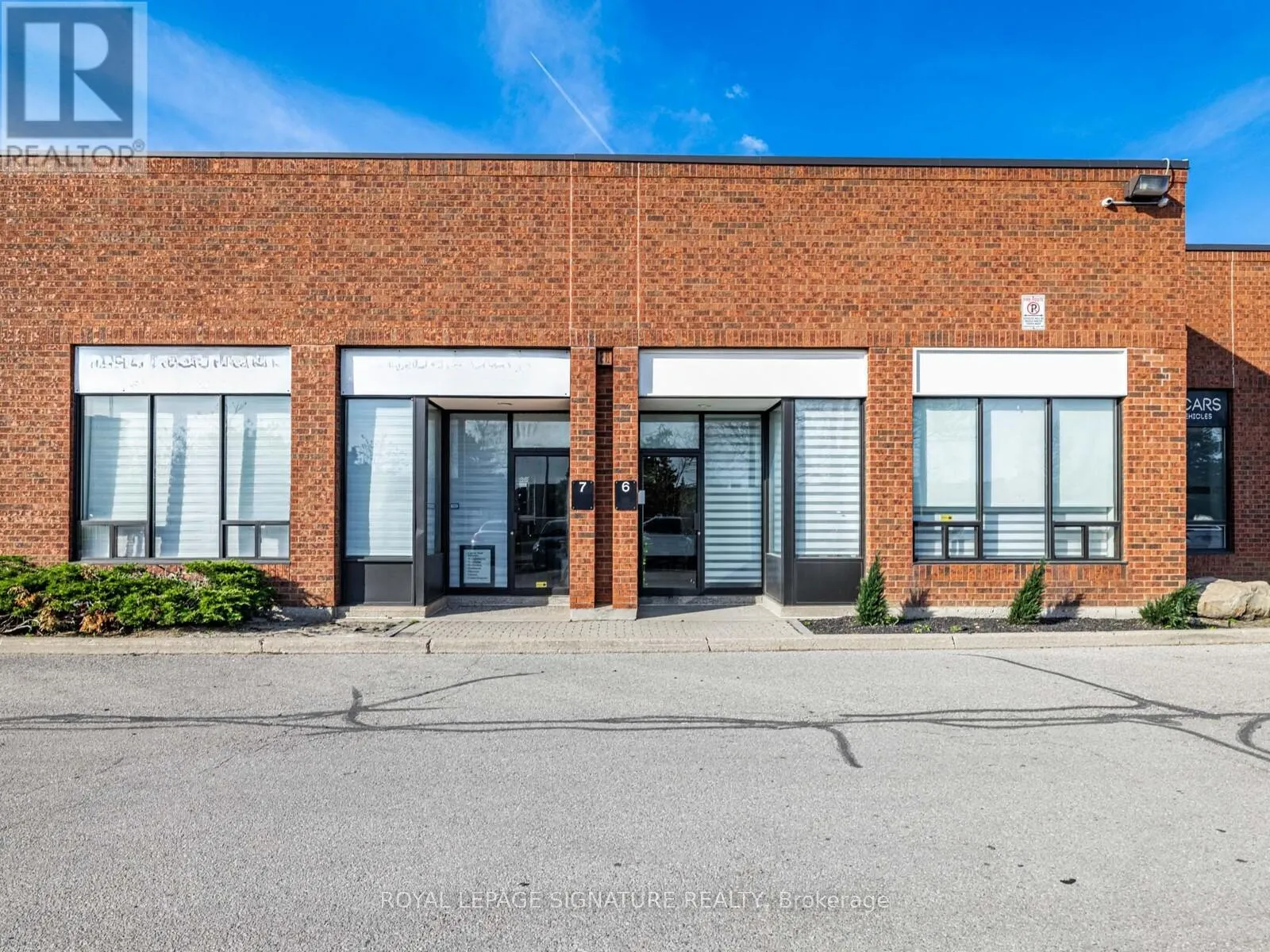 6&7 - 20 Hanlan Road, Vaughan, Ontario L4L 3P6