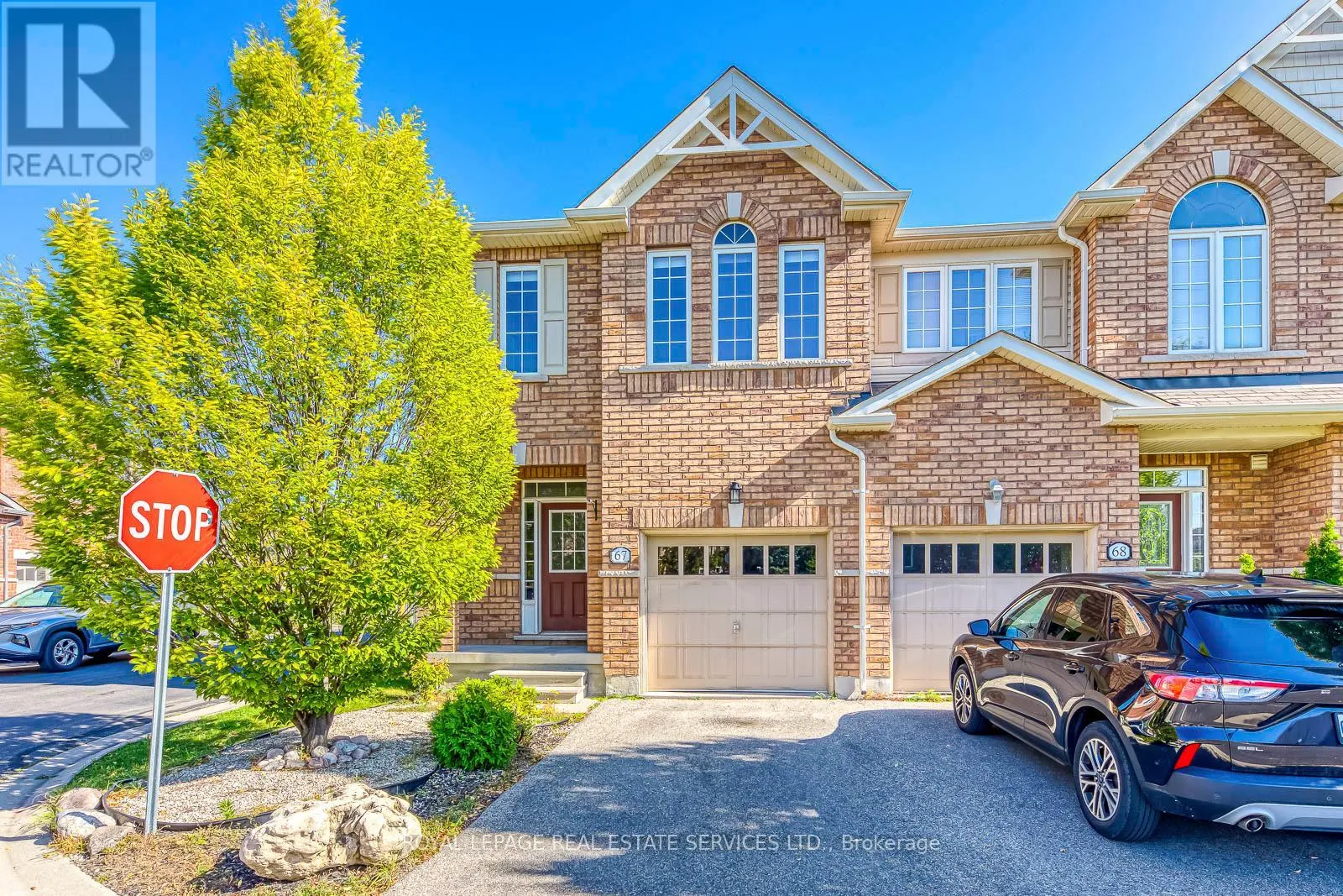 Row / Townhouse for rent: 67 - 651 Farmstead Drive, Milton, Ontario L9T 7W2