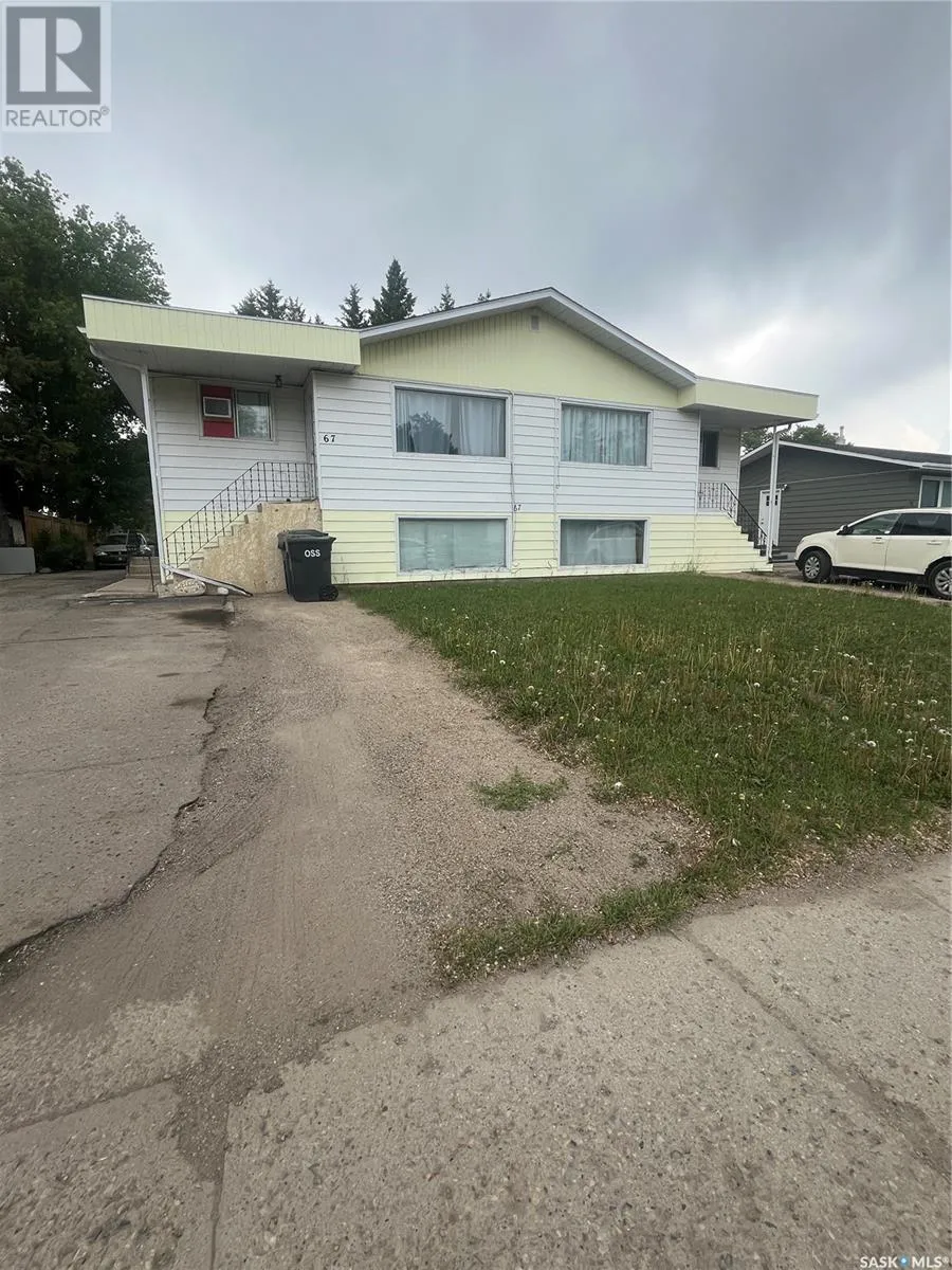 Fourplex for rent: 67 Bradbrooke Drive, Yorkton, Saskatchewan S3N 2Y2