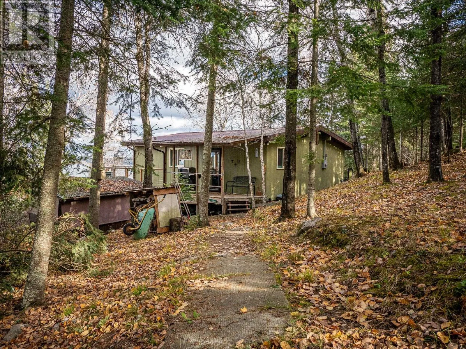 67 Coward Rd, Laclu, Ontario P0X 1C0