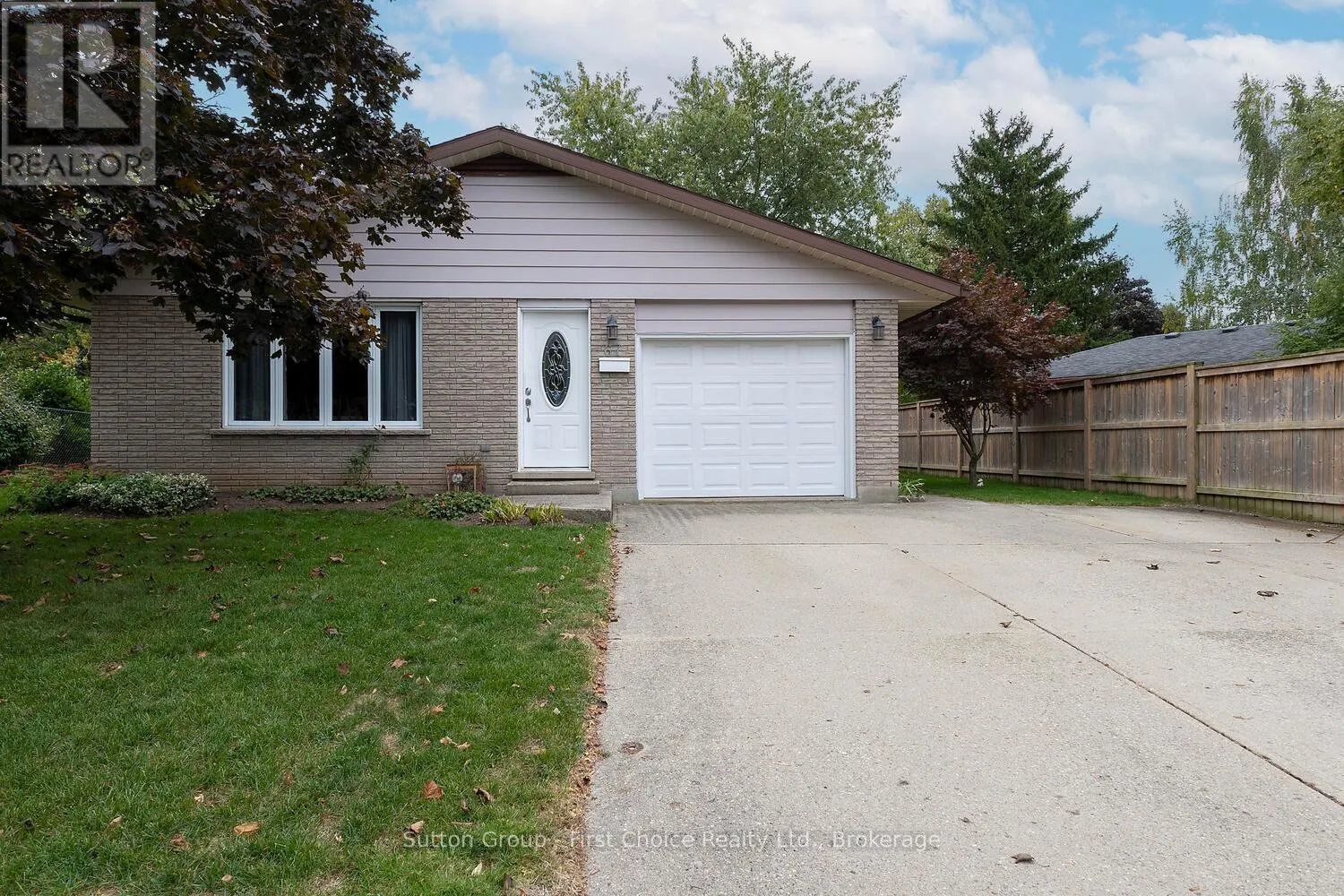 House for rent: 67 Dixon Road, Stratford, Ontario N5A 6X9