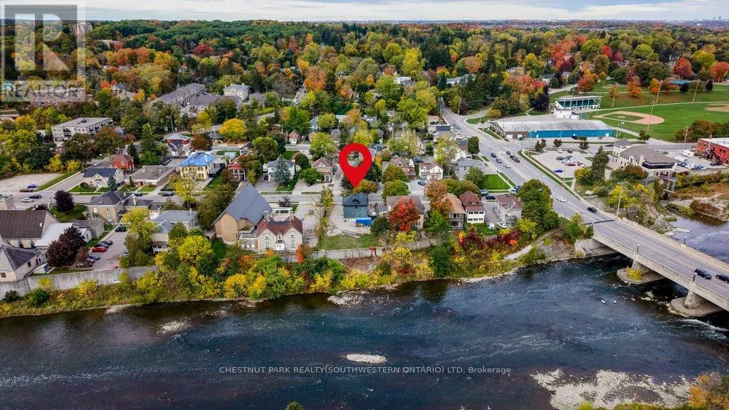 67 Grand Avenue N, Cambridge, Ontario N1S 2L1