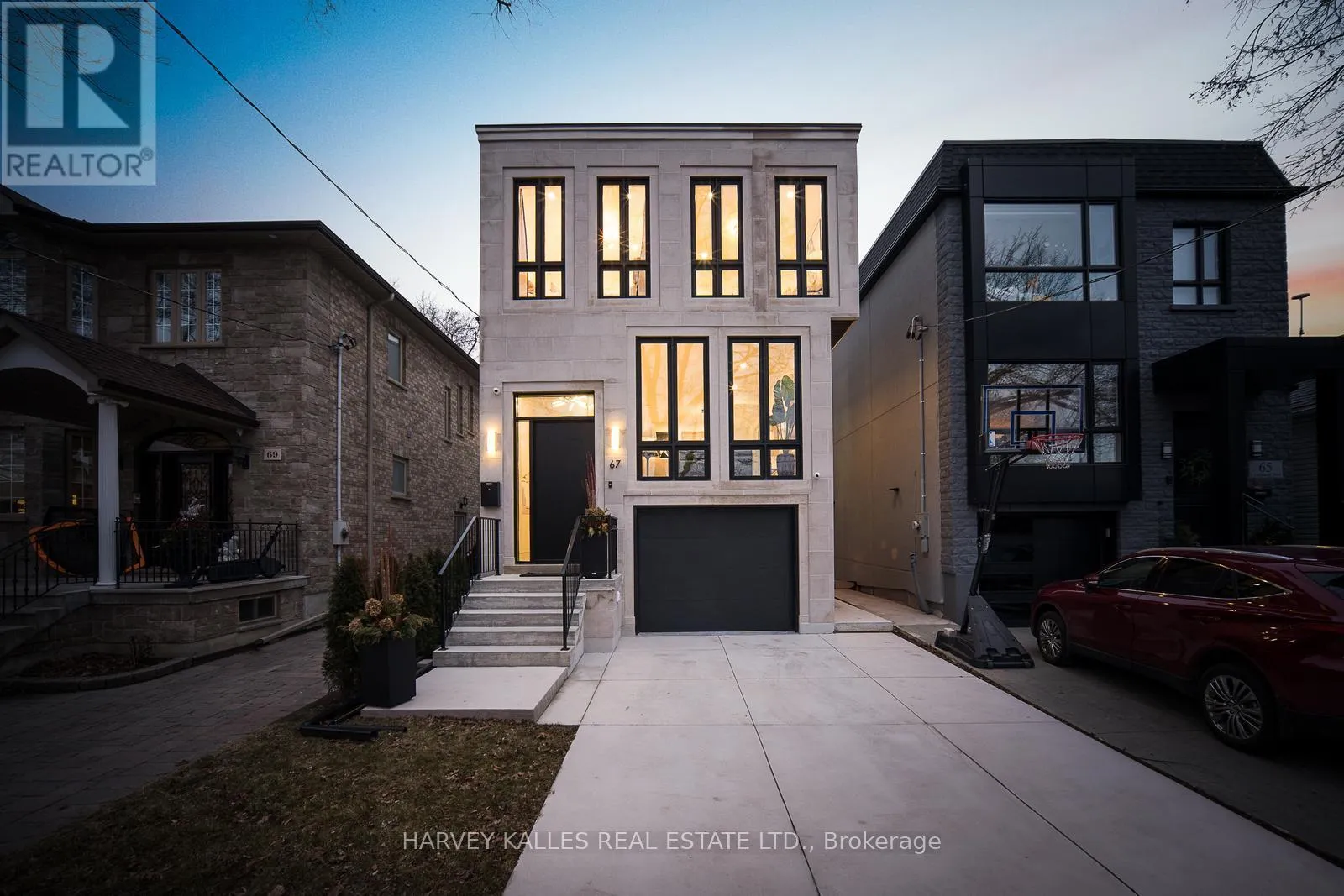 House for rent: 67 Lesmount Avenue, Toronto, Ontario M4J 3V7
