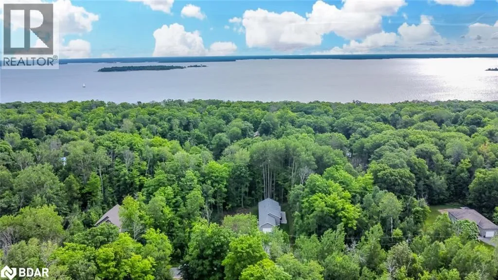 67 Wozniak Road, Penetanguishene, Ontario L9M 1W6