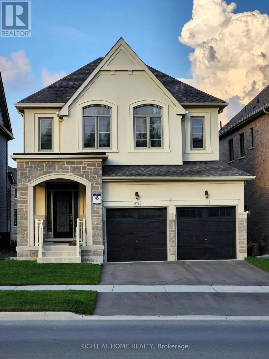 House for rent: 671 Langford Boulevard, Bradford West Gwillimbury, Ontario L3Z 4P4