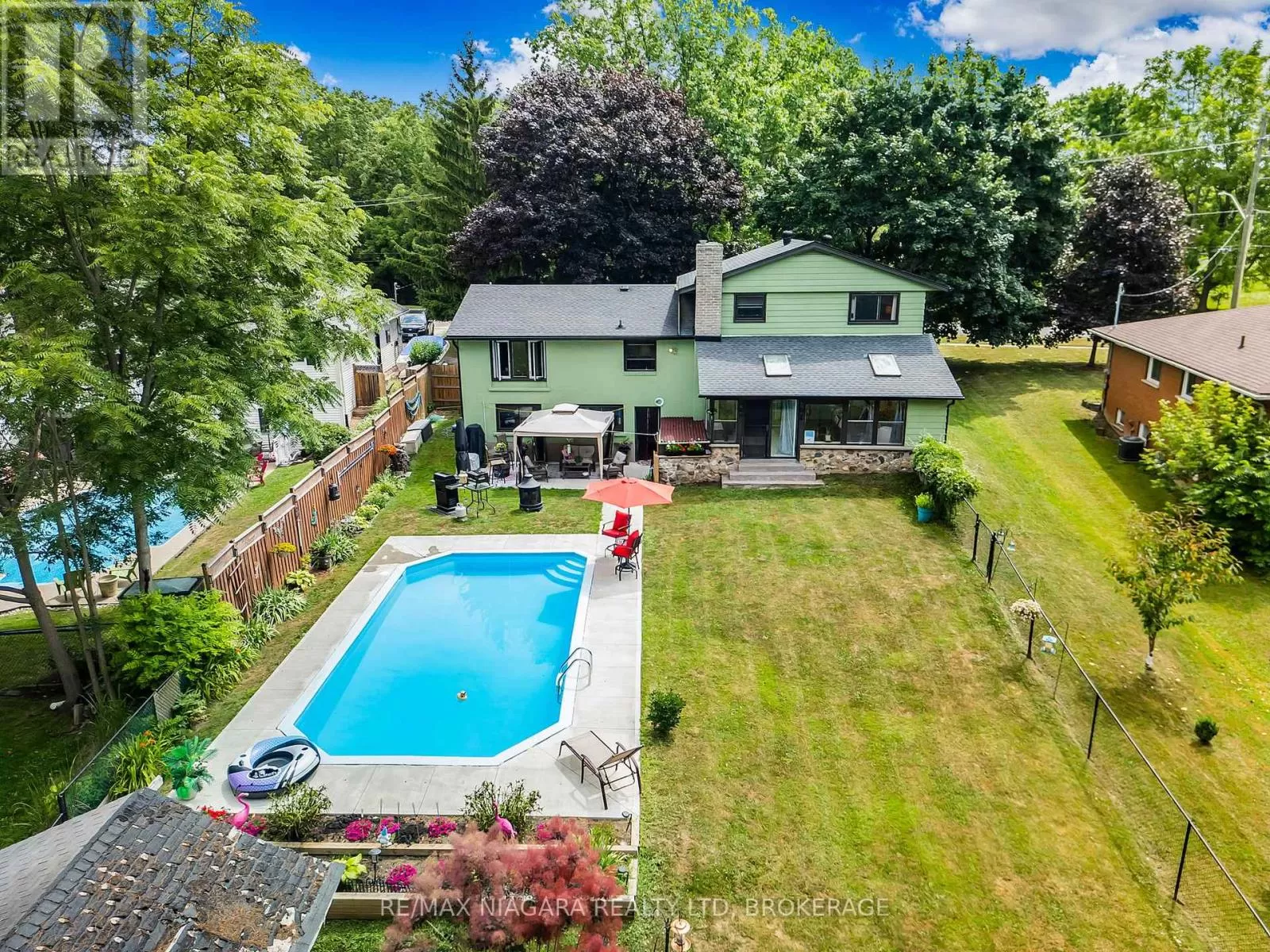 House for rent: 671 Ridge Road N, Fort Erie, Ontario L0S 1N0