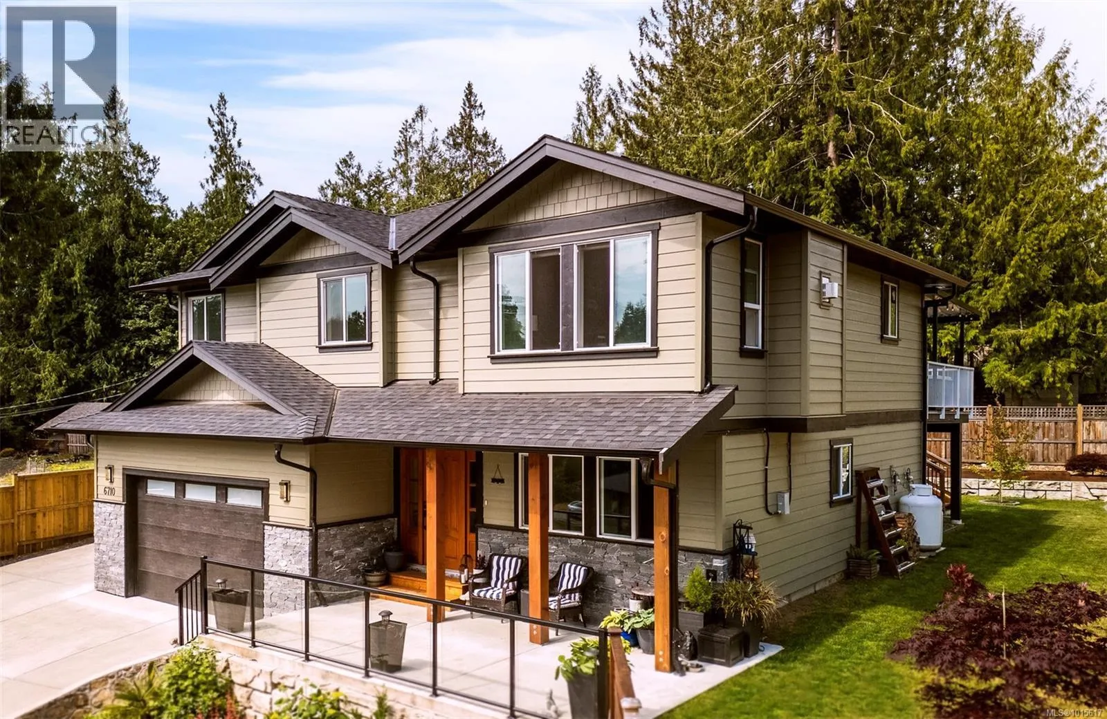 House for rent: 6710 Helgesen Rd, Sooke, British Columbia V9Z 0V6