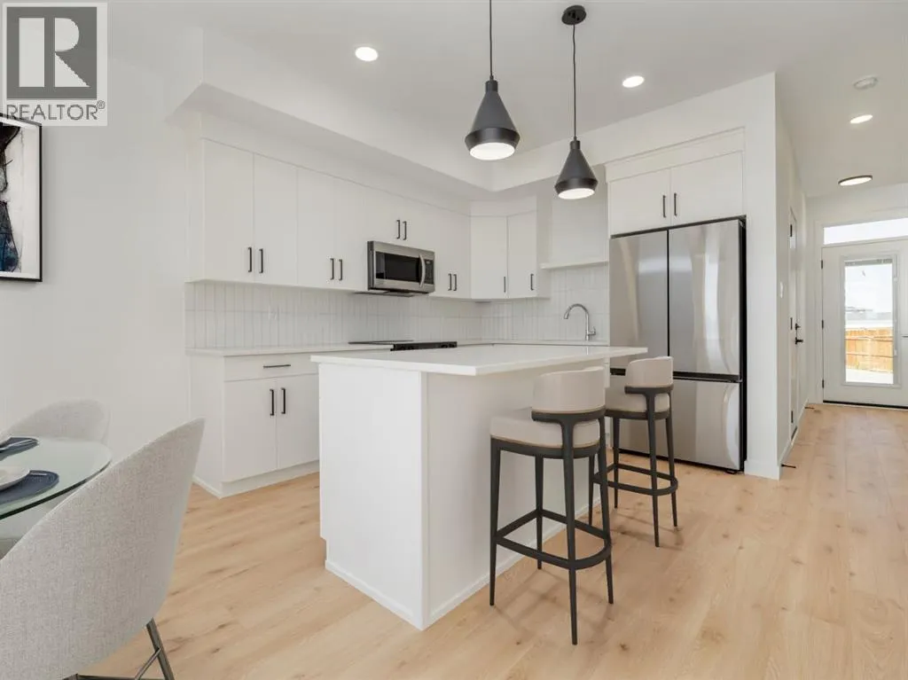 Duplex for rent: 673 Blackwolf Boulevard N, Lethbridge, Alberta T1H 7H7