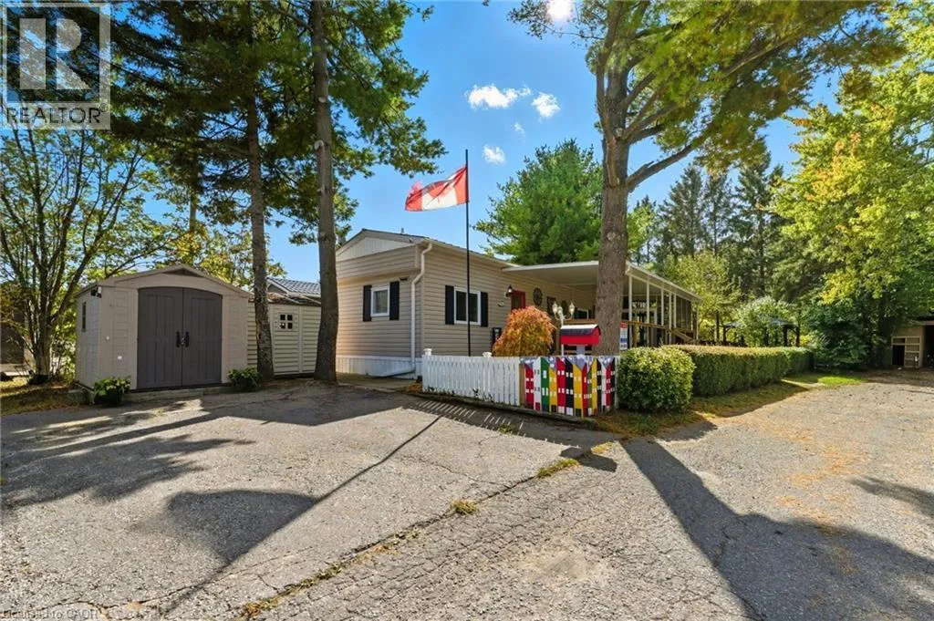 Mobile Home for rent: 673 Brant Waterloo Road Unit# 518, Ayr, Ontario N0B 1E0