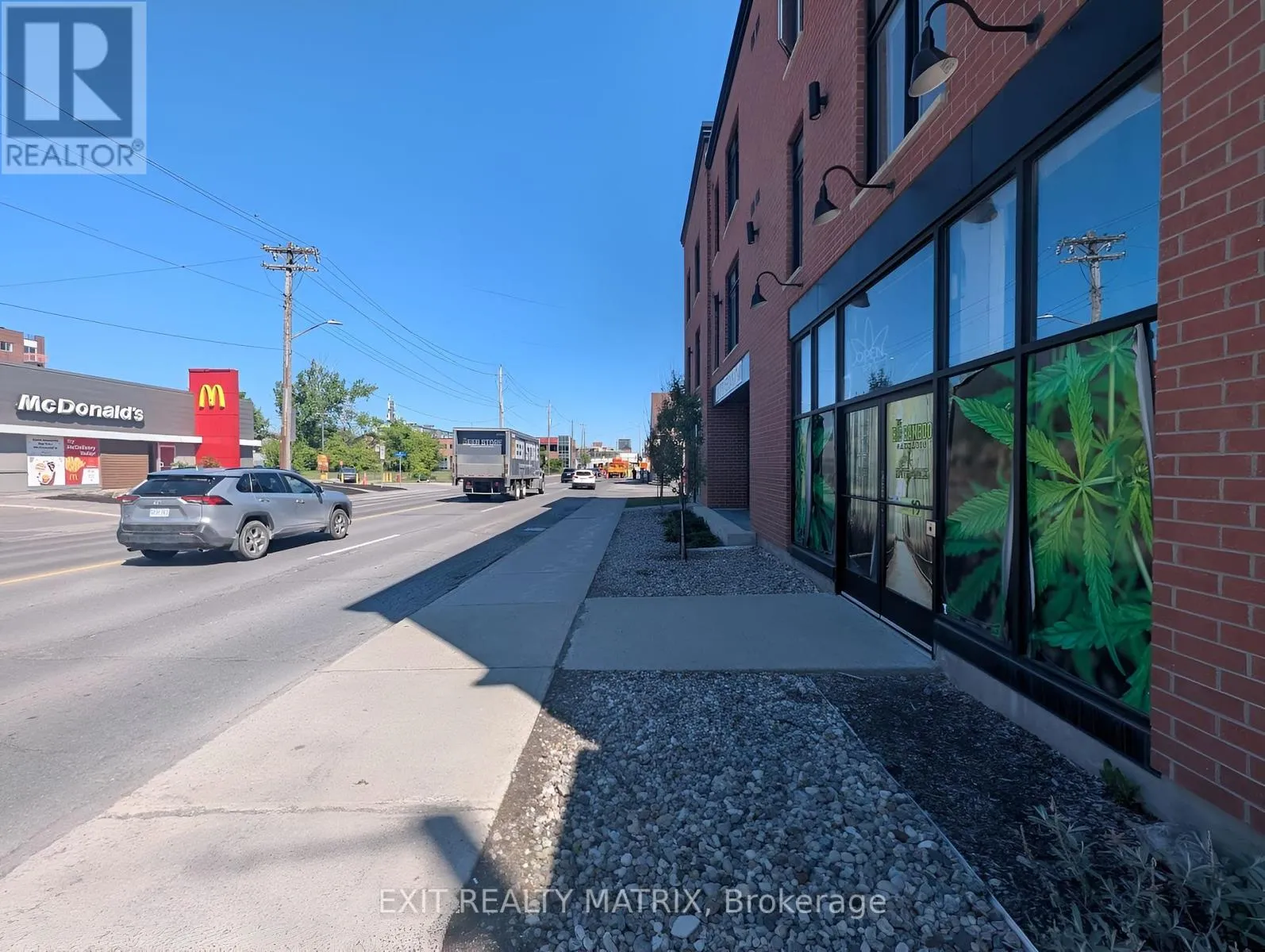 675 Bronson Avenue, Ottawa, Ontario K1S 1Z8