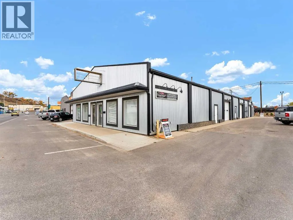 677b South Railway Street Se, Medicine Hat, Alberta T1A 2V8