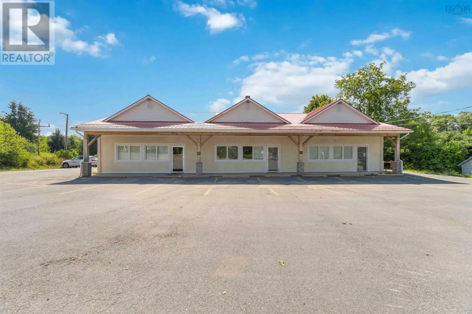 678 Central Avenue, Greenwood, Nova Scotia B0P 1R0