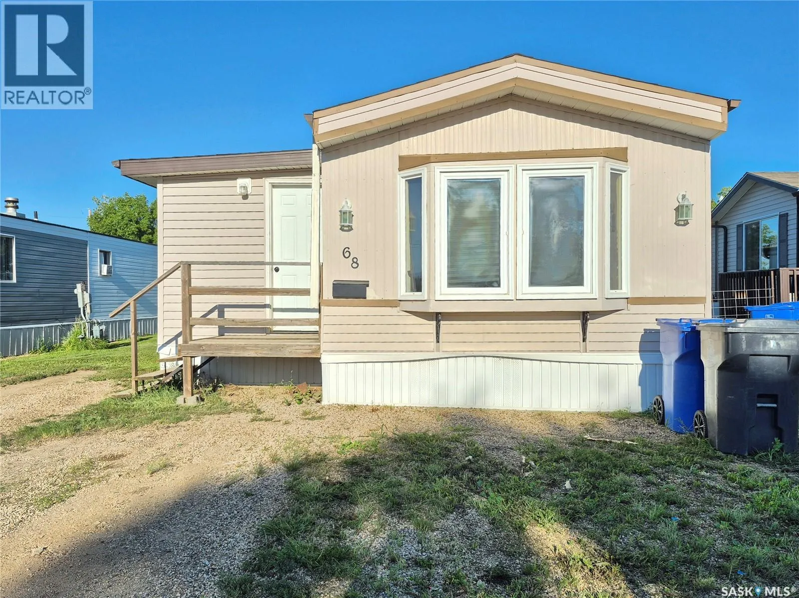Mobile Home for rent: 68 106 1st Avenue Sw, Weyburn, Saskatchewan S4H 2J1