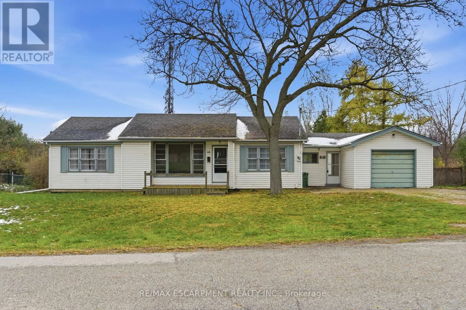 House for rent: 68 Atkinson Boulevard, Hamilton, Ontario L9H 7A7