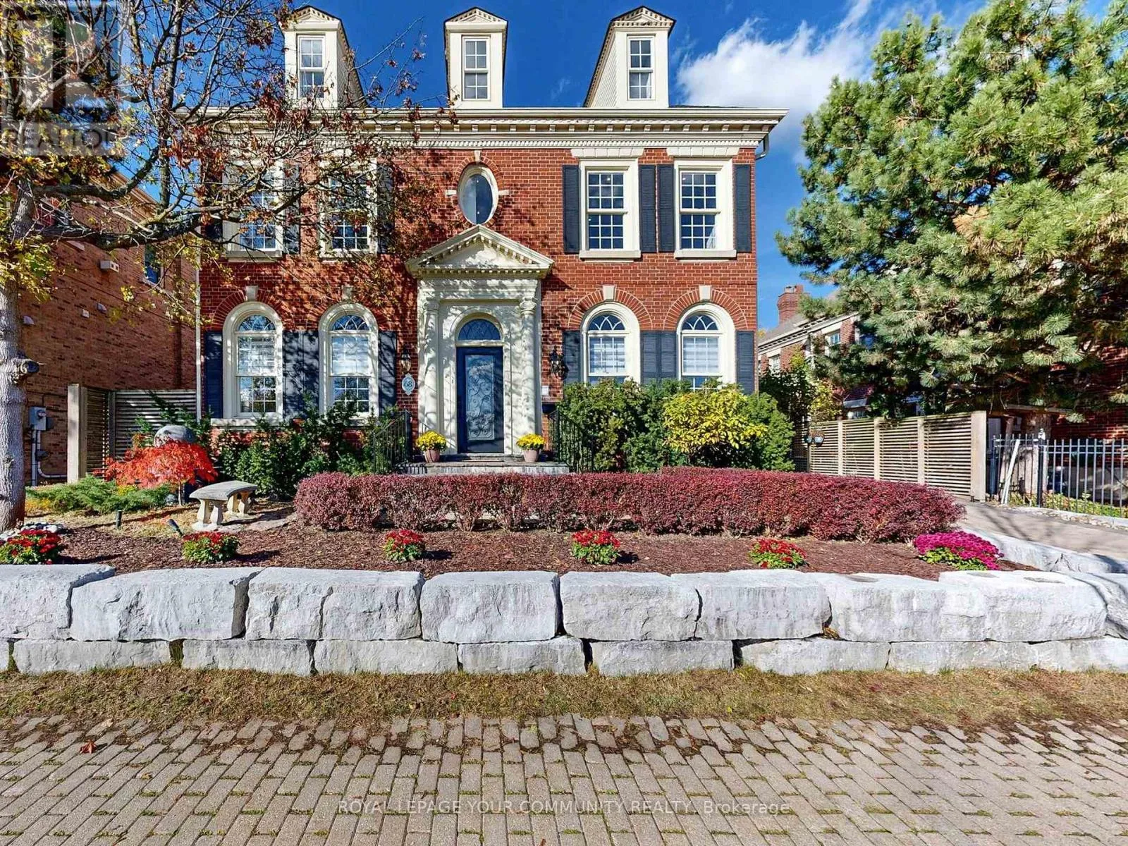 House for rent: 68 Regent Street, Richmond Hill, Ontario L4C 9C5