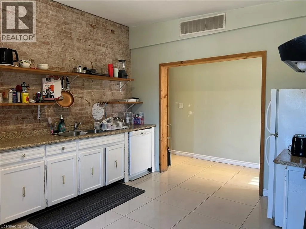 Apartment for rent: 68 Robinson Street S Unit# Upper, Simcoe, Ontario N3Y 4H1