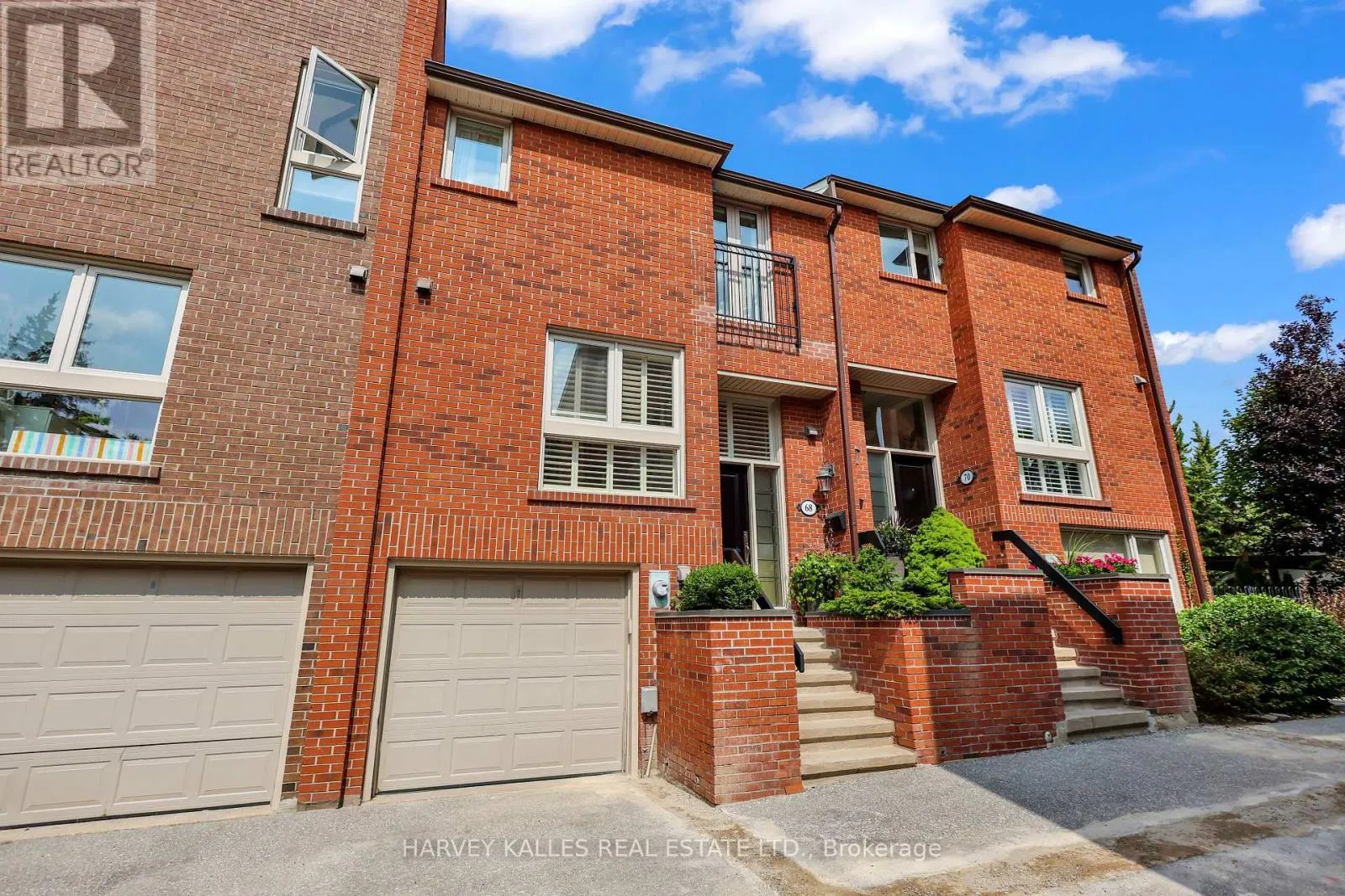 Row / Townhouse for rent: 68 Sylvan Valleyway, Toronto, Ontario M5M 4M3