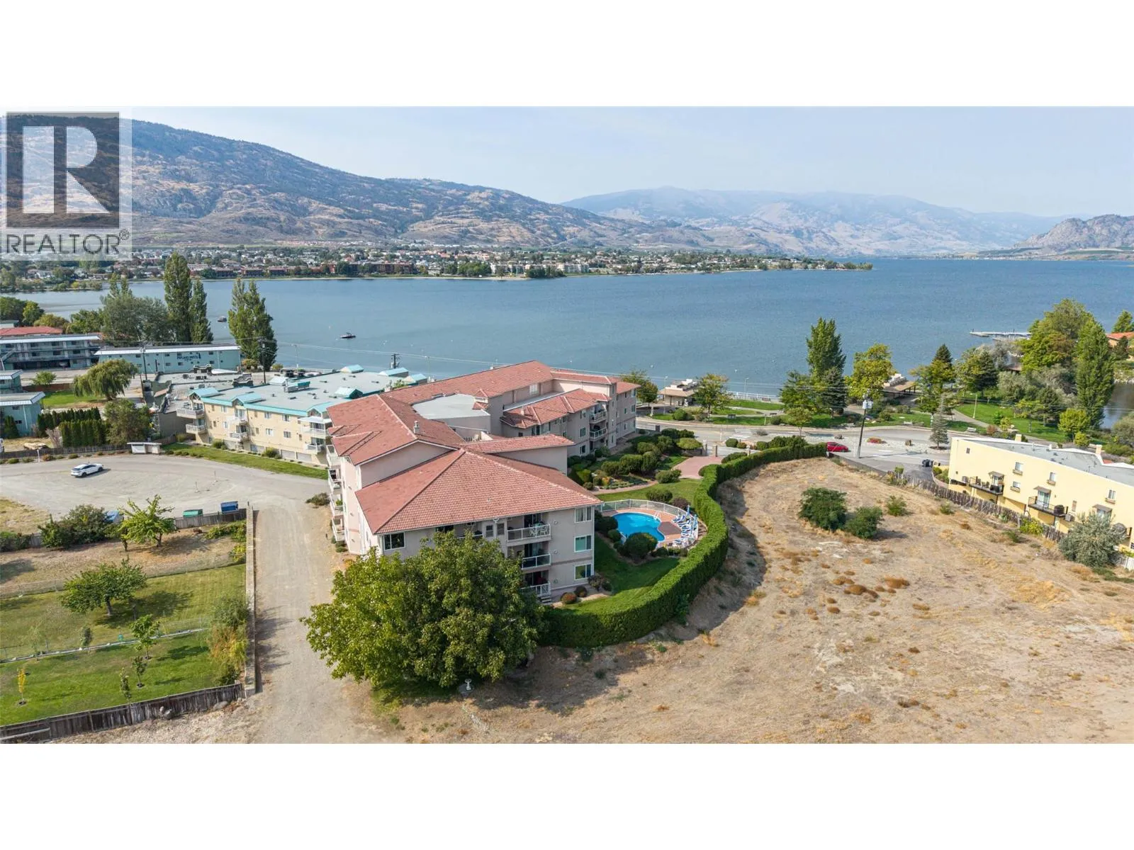Apartment for rent: 6805 Cottonwood Drive Unit# 300, Osoyoos, British Columbia V0H 1V3
