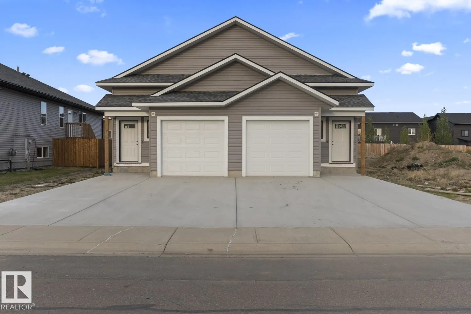 Duplex for rent: 6823b Tri City Wy, Cold Lake, Alberta T9M 0L3