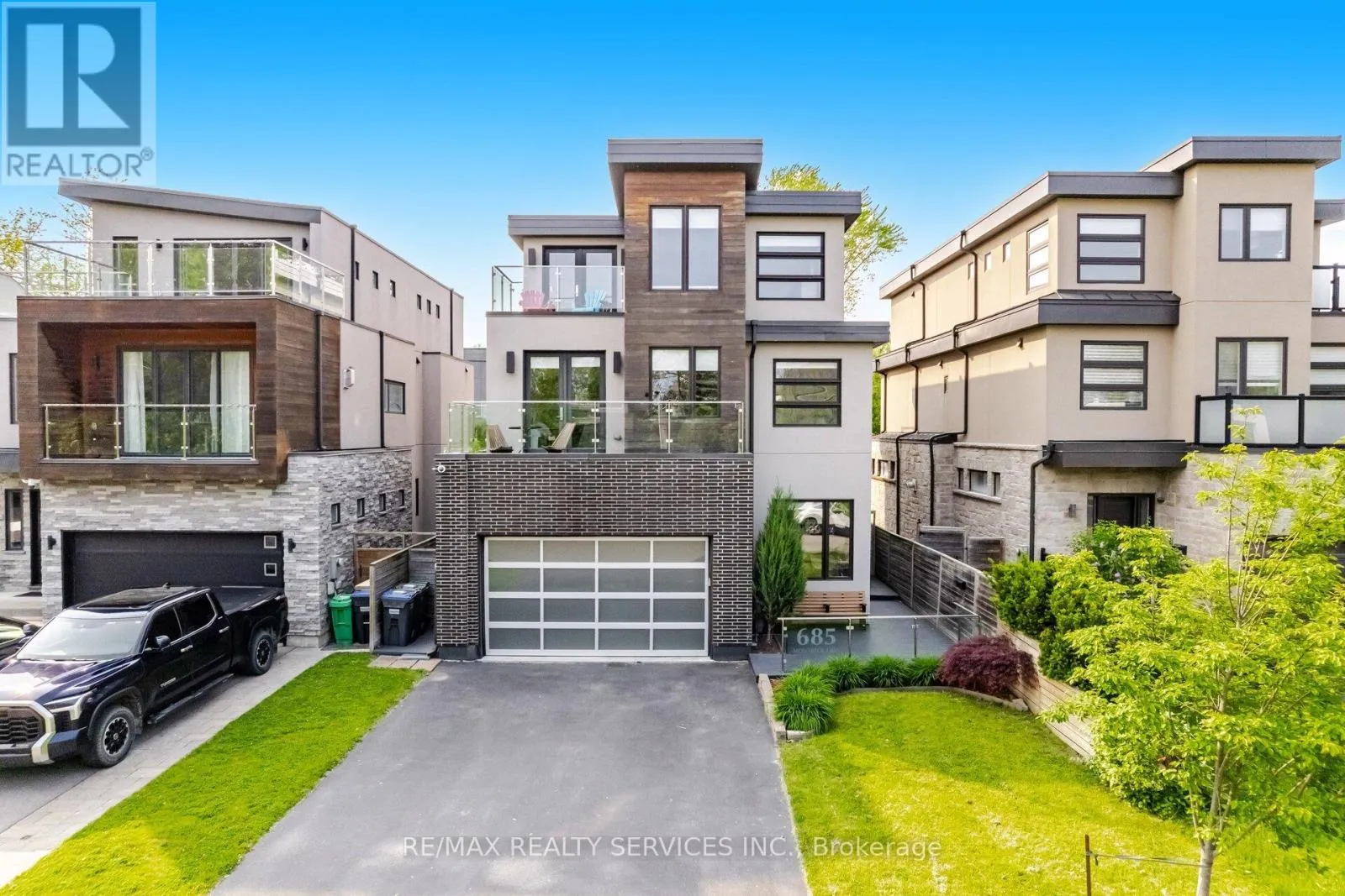 House for rent: 685 Montbeck Crescent, Mississauga, Ontario L5G 1P4