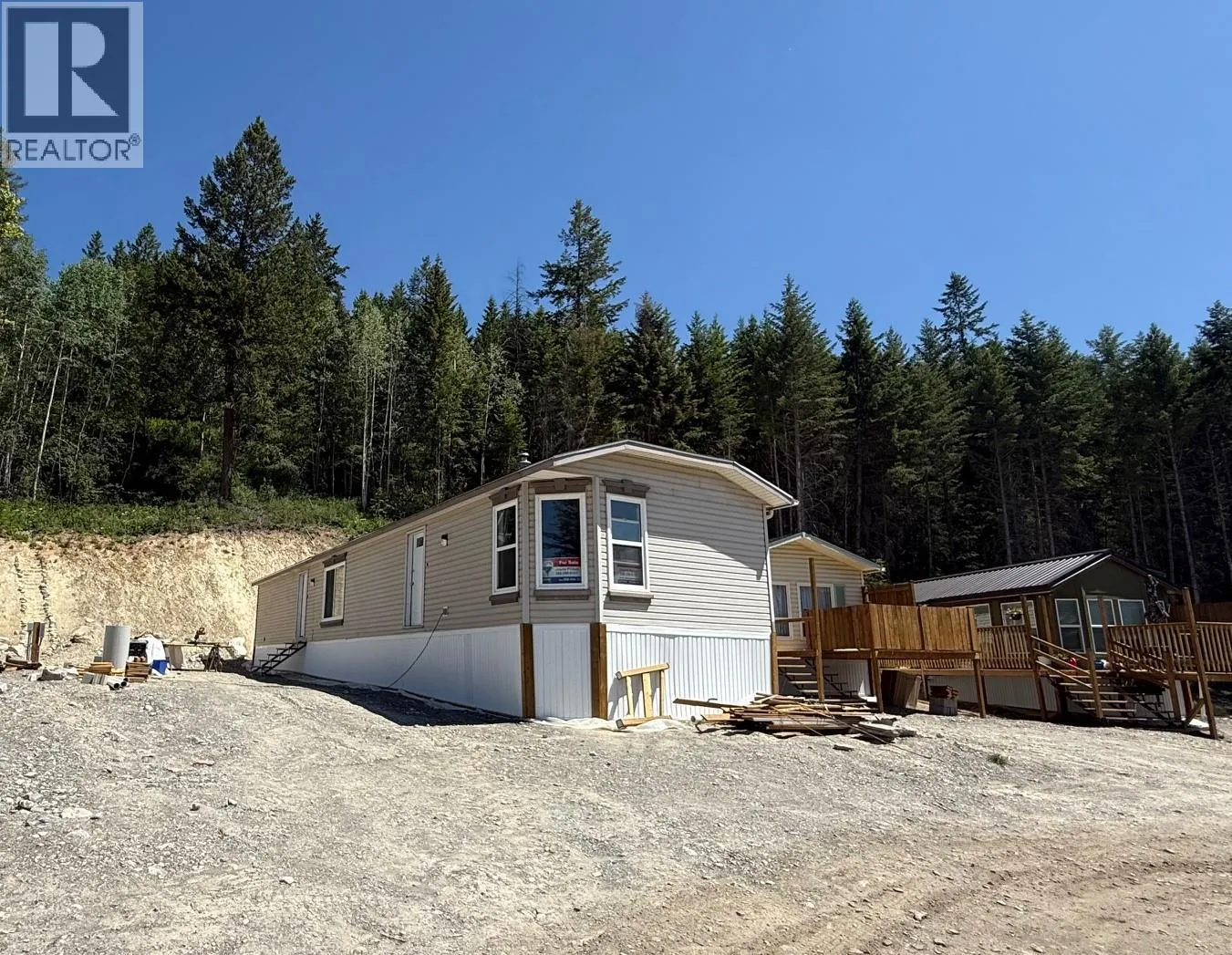 Manufactured Home for rent: 686 Almberg Road Unit# #51, Golden, British Columbia V0A 1H2