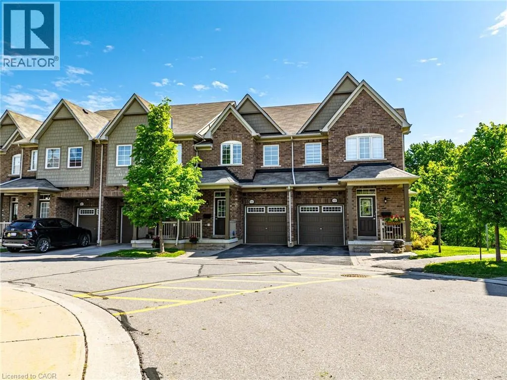 Row / Townhouse for rent: 686 Wendy Culbert Crescent, Newmarket, Ontario L3X 0A4