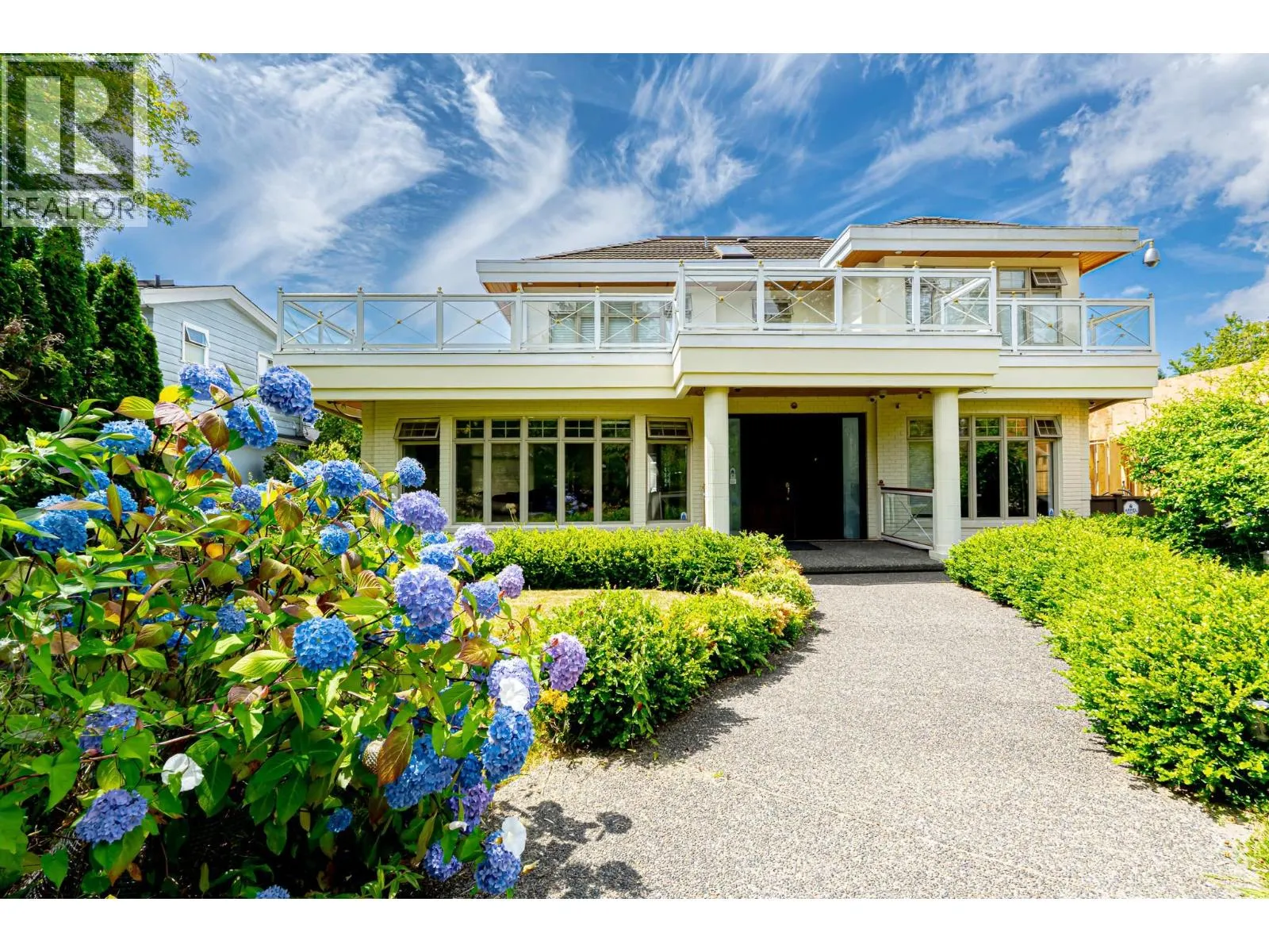 House for rent: 6879 Arbutus Street, Vancouver, British Columbia V6P 5S6