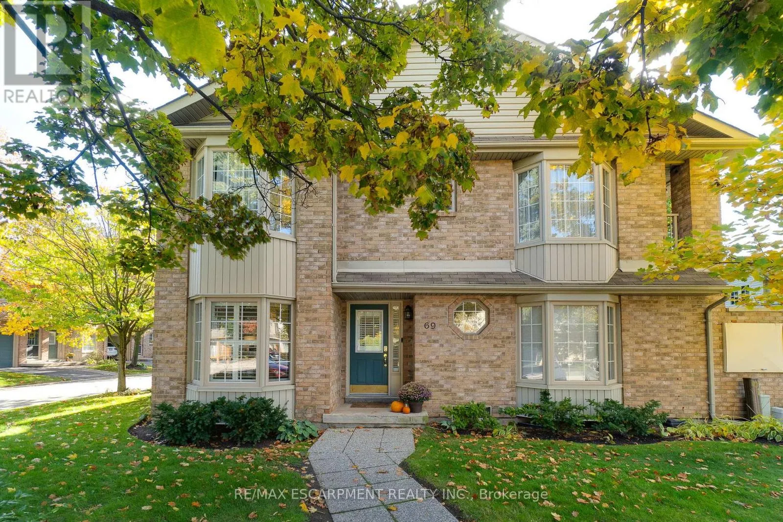 Row / Townhouse for rent: 69 - 3333 New Street, Burlington, Ontario L7N 1N1