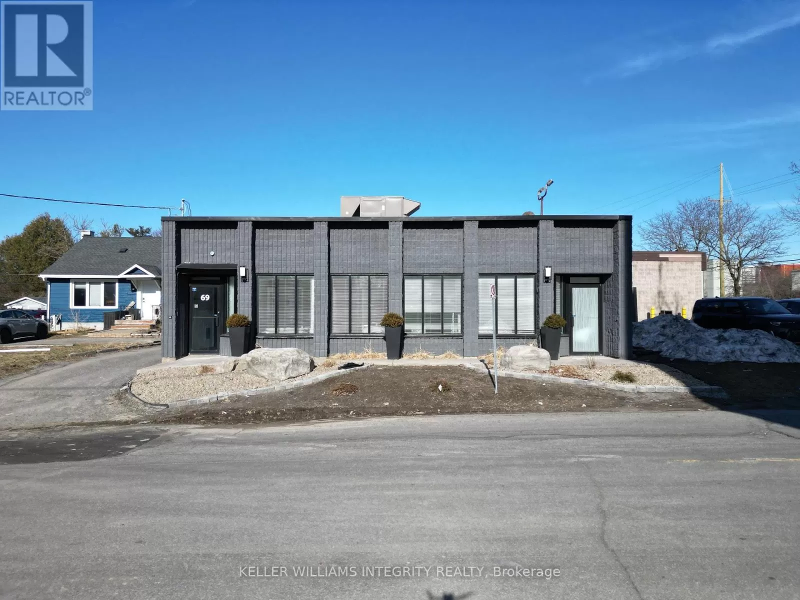 Offices for rent: 69 Kempster Avenue, Ottawa, Ontario K2B 6M2