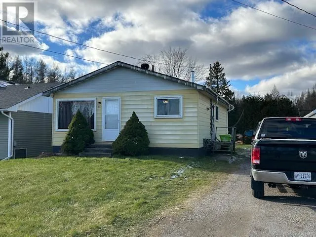 69 Manitou Dr, Sault Ste. Marie, Ontario P6B 5K4