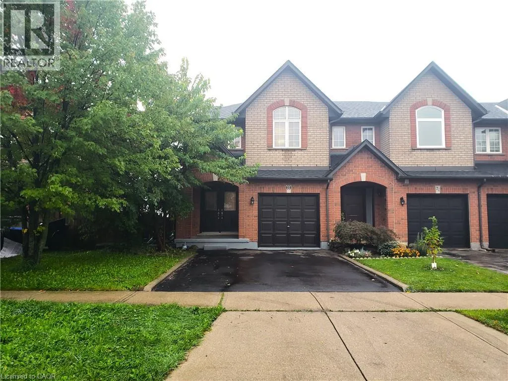 Row / Townhouse for rent: 69 Shadyglen Drive, Stoney Creek, Ontario L8J 3W8