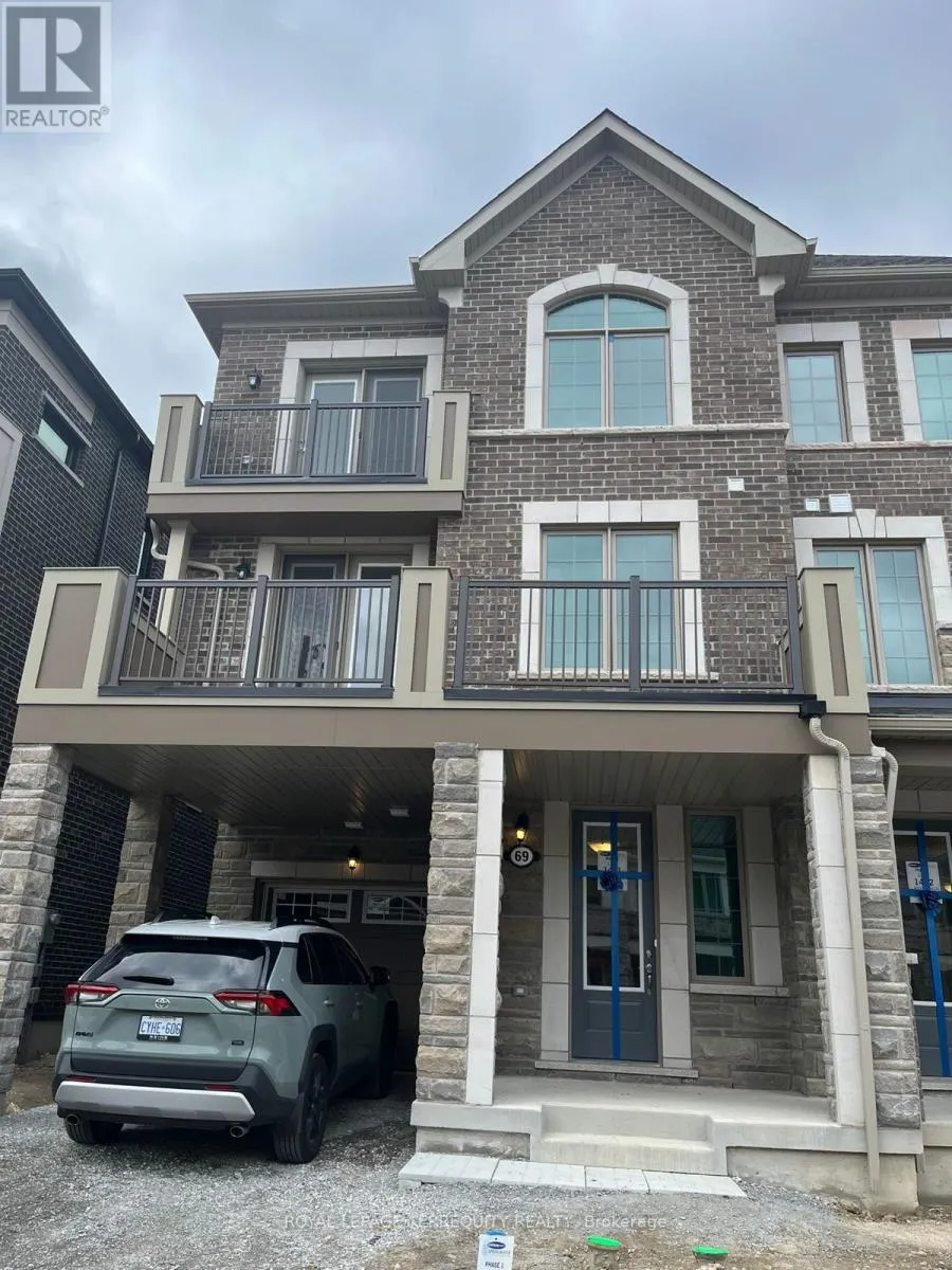 Row / Townhouse for rent: 69 Therma Crescent, Markham, Ontario L6C 3K9