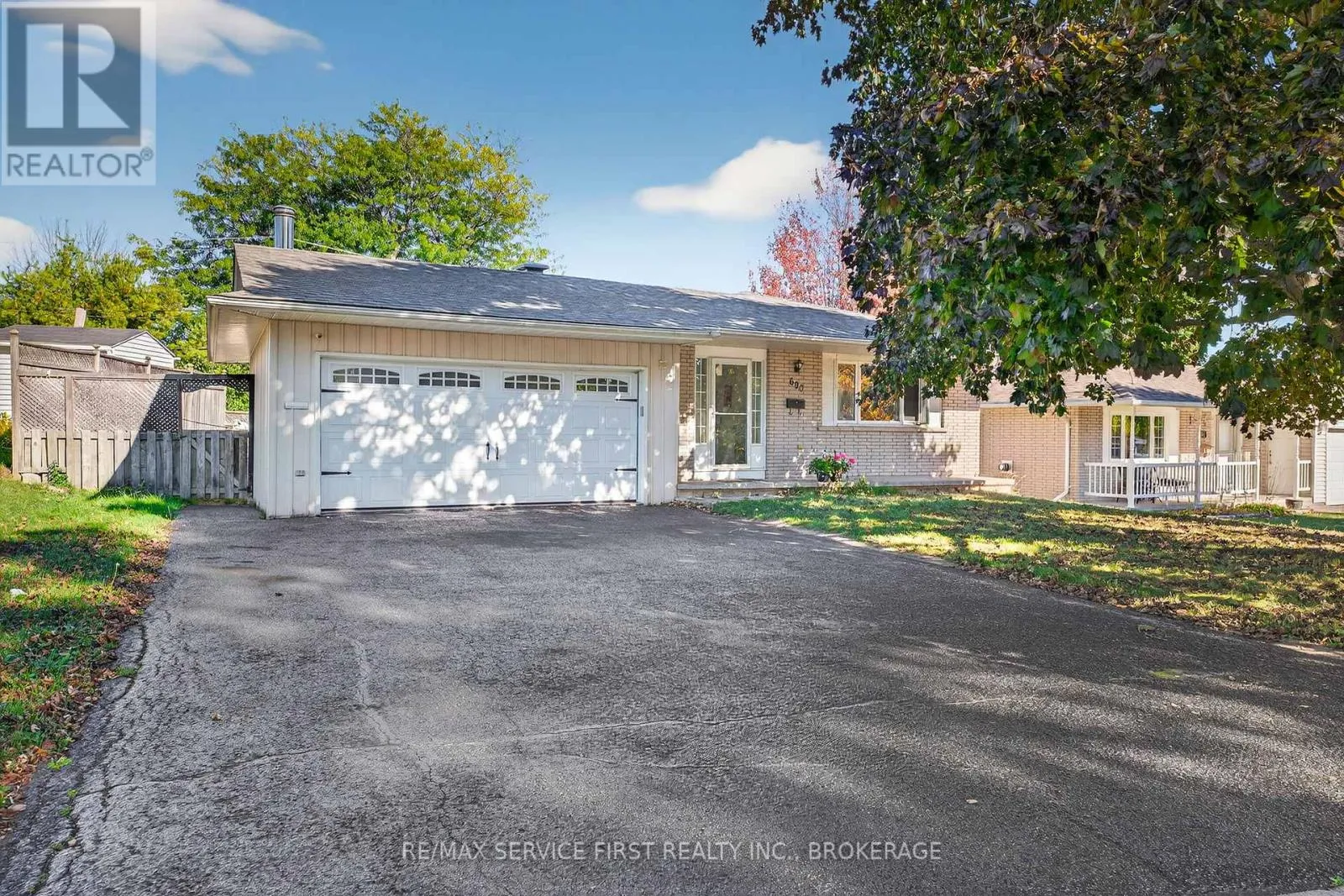 House for rent: 690 Fleet Street, Kingston, Ontario K7M 5A5